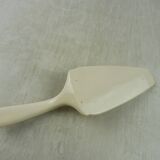 Old pie shovel, flower decoration, Selestat, from Sarreguemines