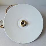 Suspension in black enamelled sheet metal