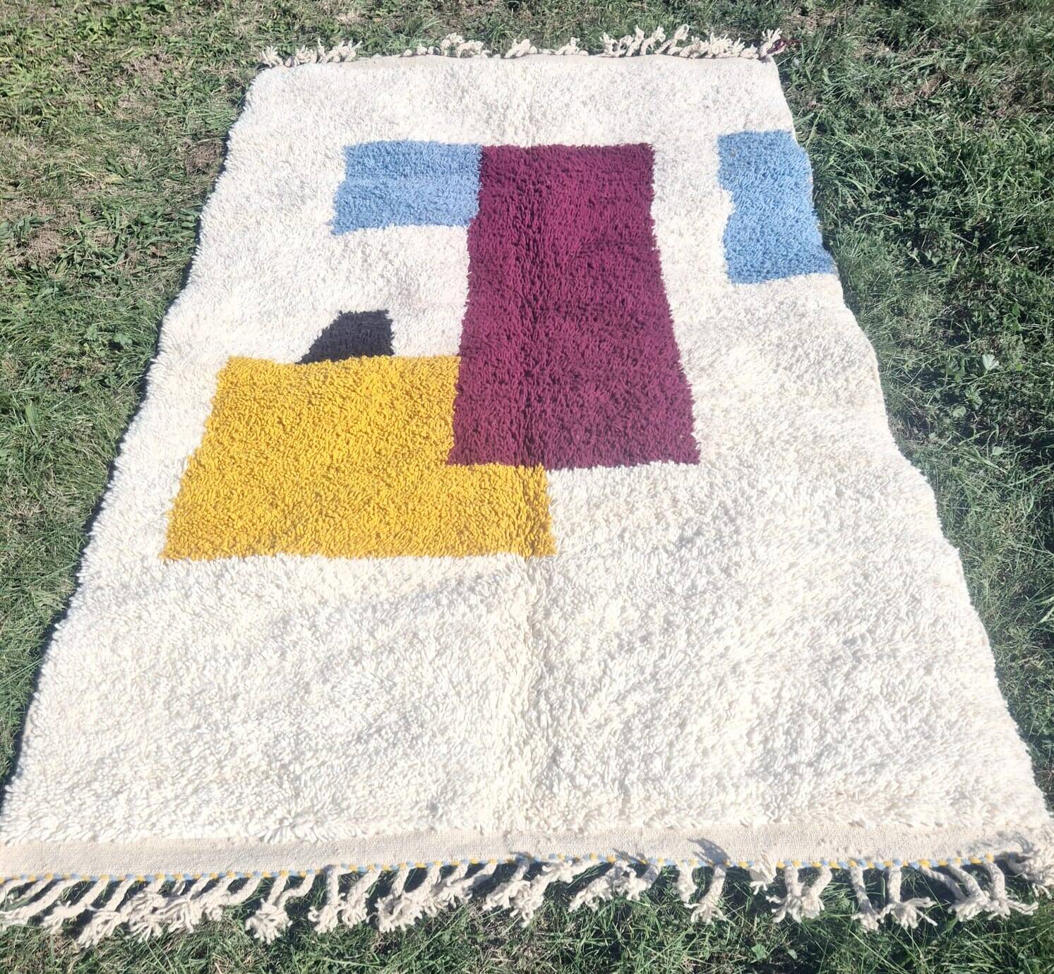 Magnificent authentic Berber rug – unique piece. Ideal Christmas gift.