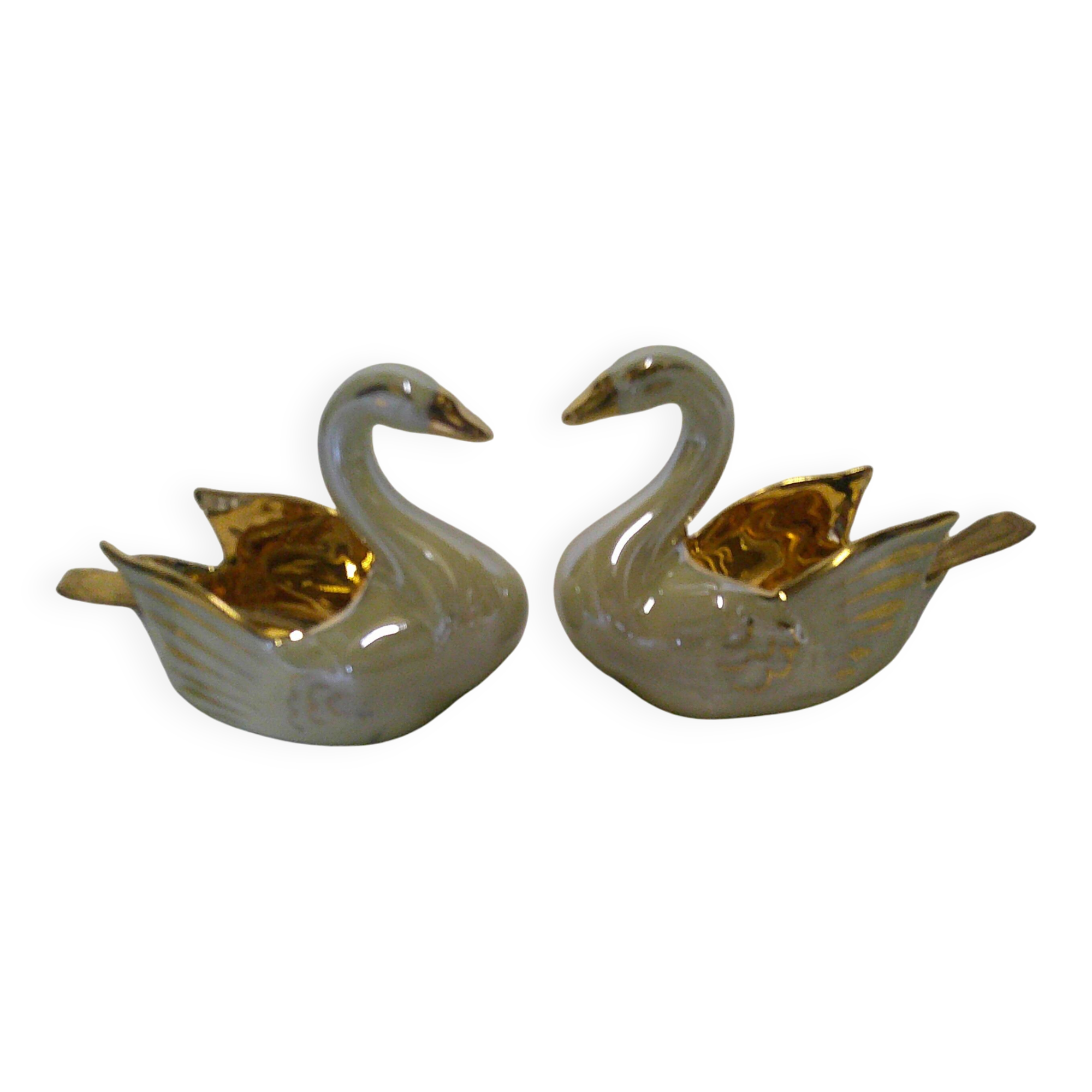 Swan salt and pepper shaker set
