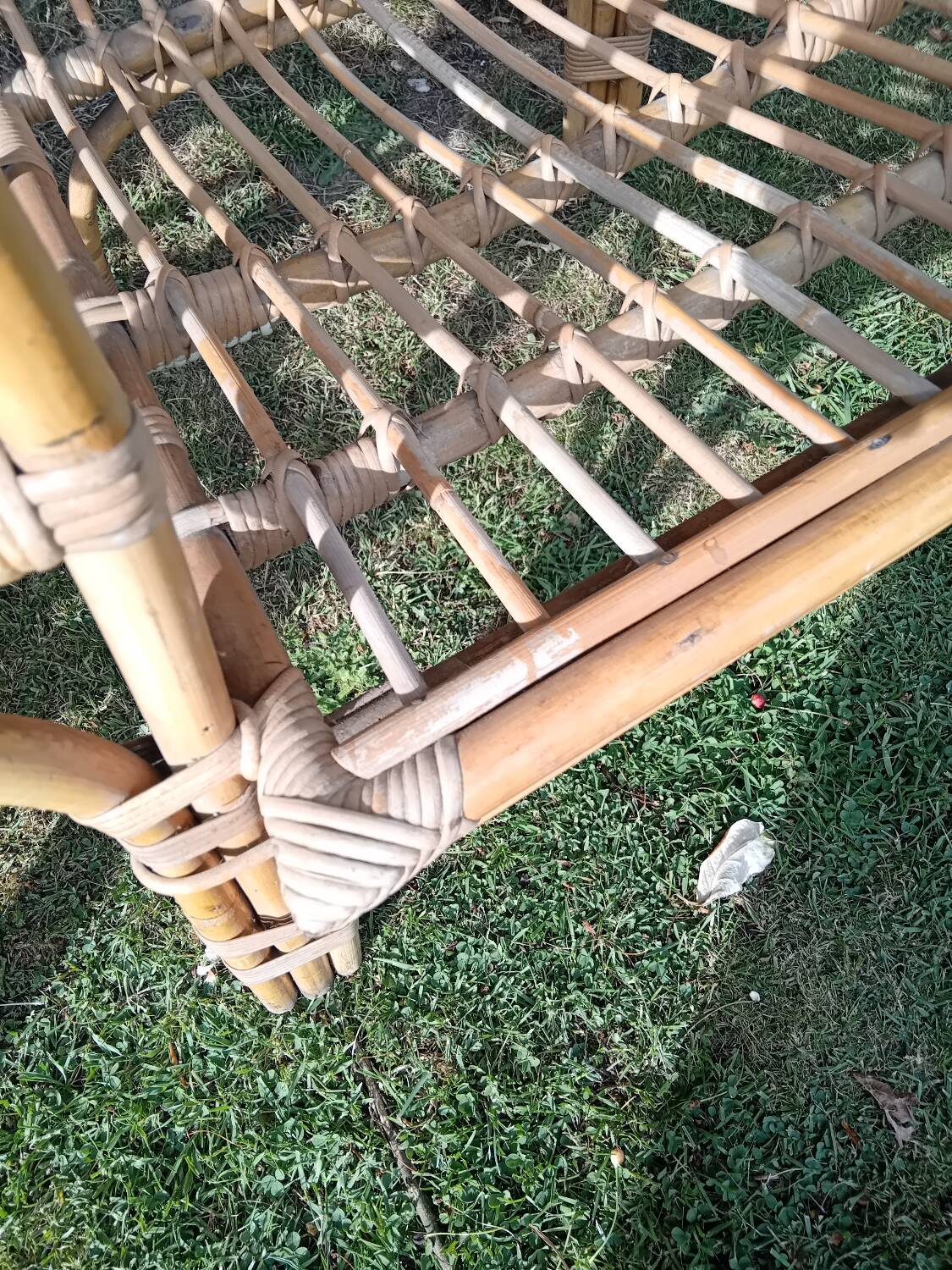 Set of 2 rattan armchairs