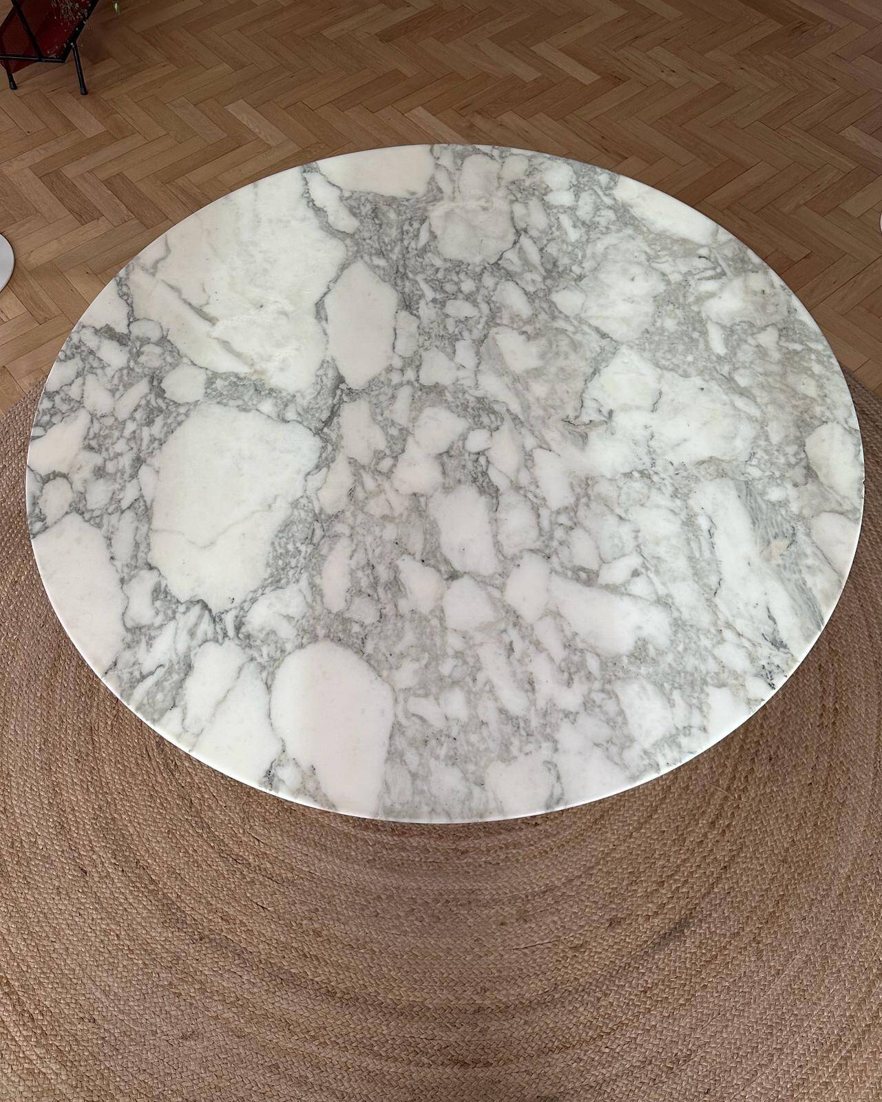 Saarinen marble table Edition Knoll and its 4 tulip chairs (set of 5)