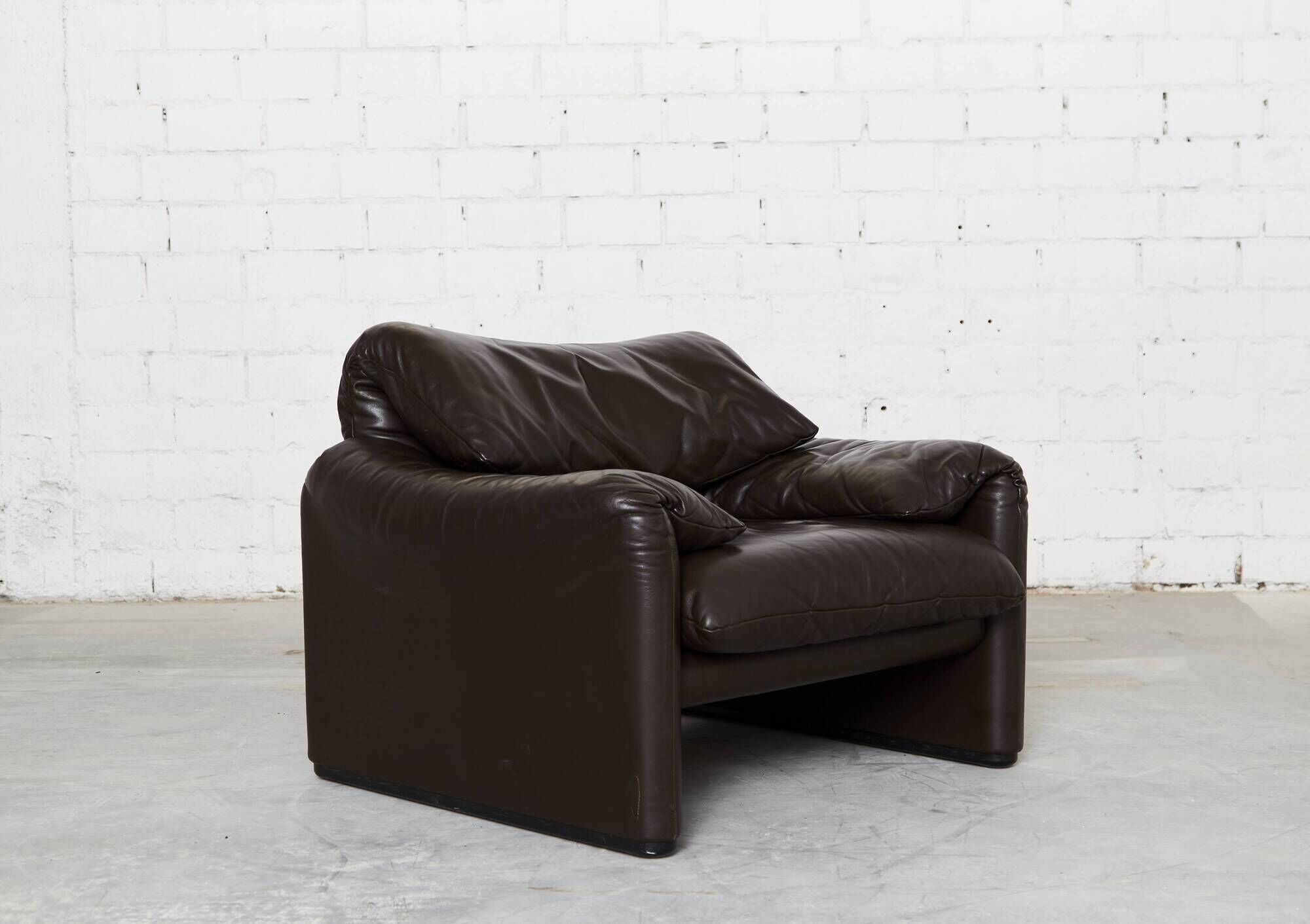 Leather Maralunga Lounge Chair and Ottoman by Vico Magistretti for Cassina