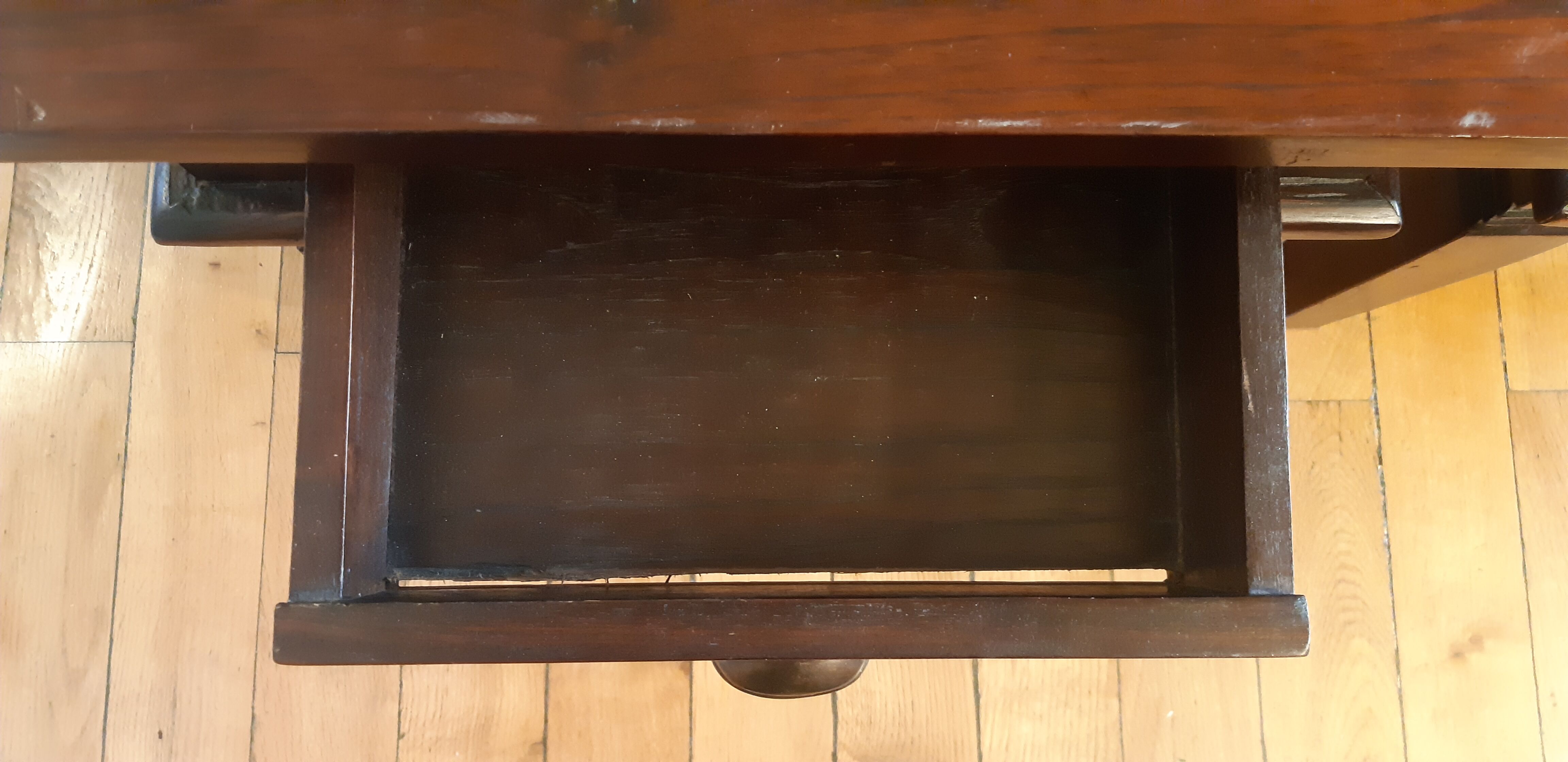Tables de chevet en bois exotique