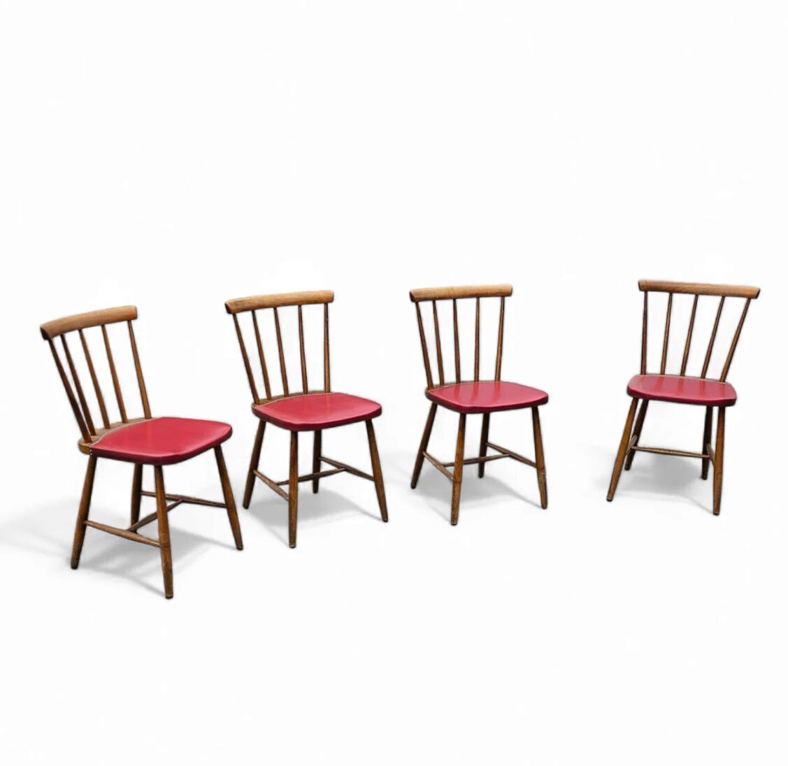4 chaises à fuseaux des années 1960