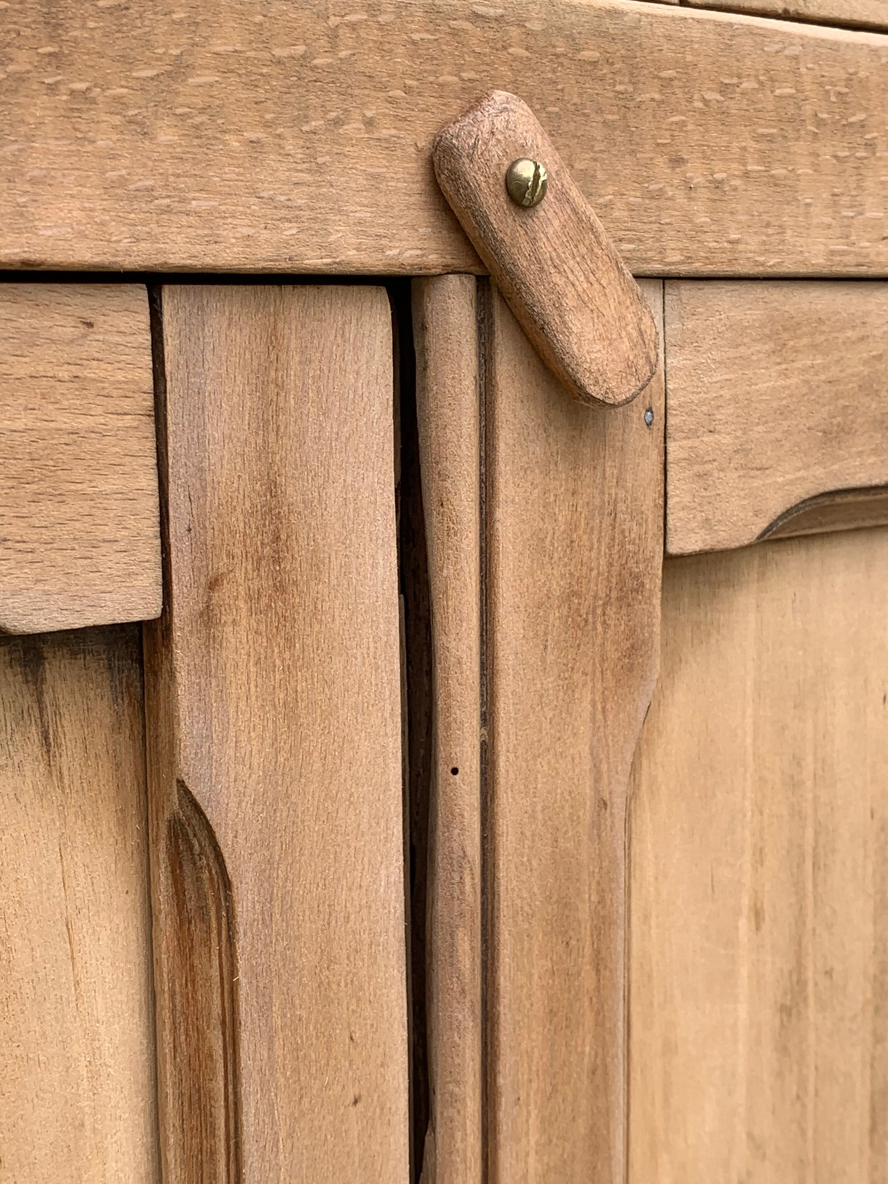 Parisian buffet glazed raw wood