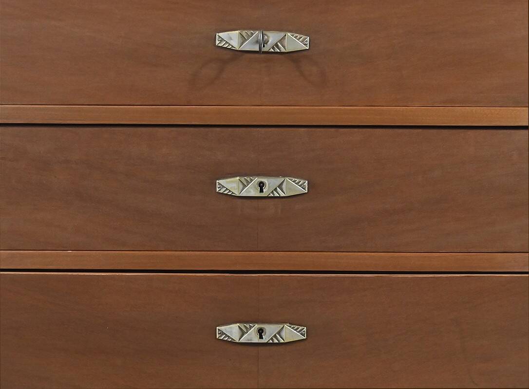 Small mahogany veneer chest of drawers, Art Deco – 1940