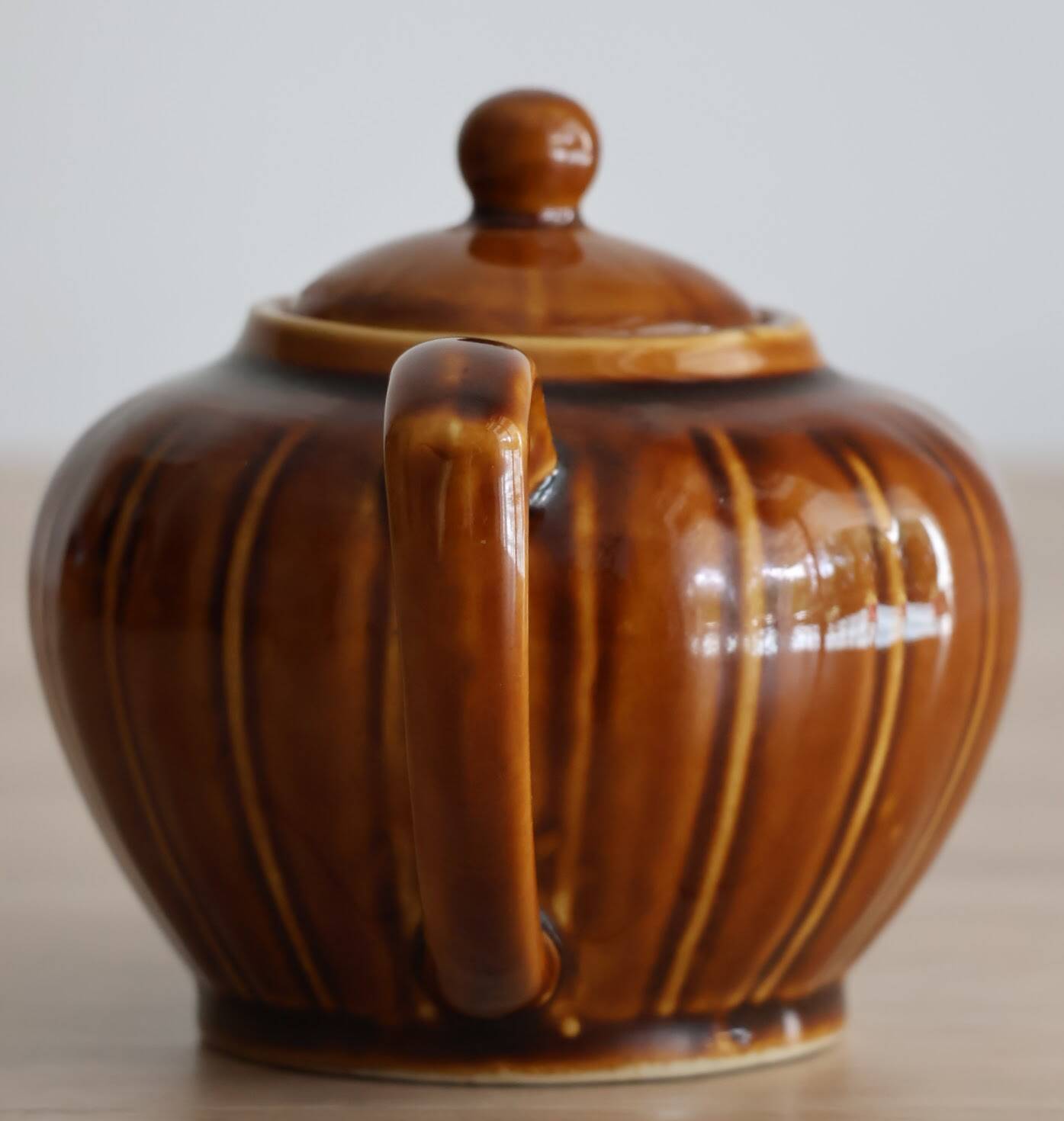 Théière chinoise style citrouille à panneaux marron vintage