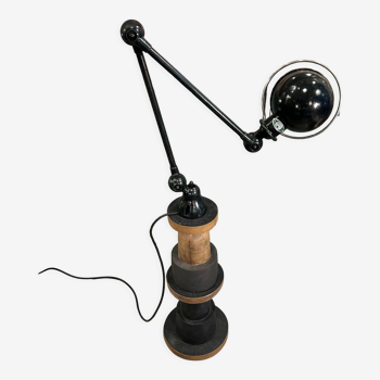 Articulated industrial lamp Jieldé e-reader