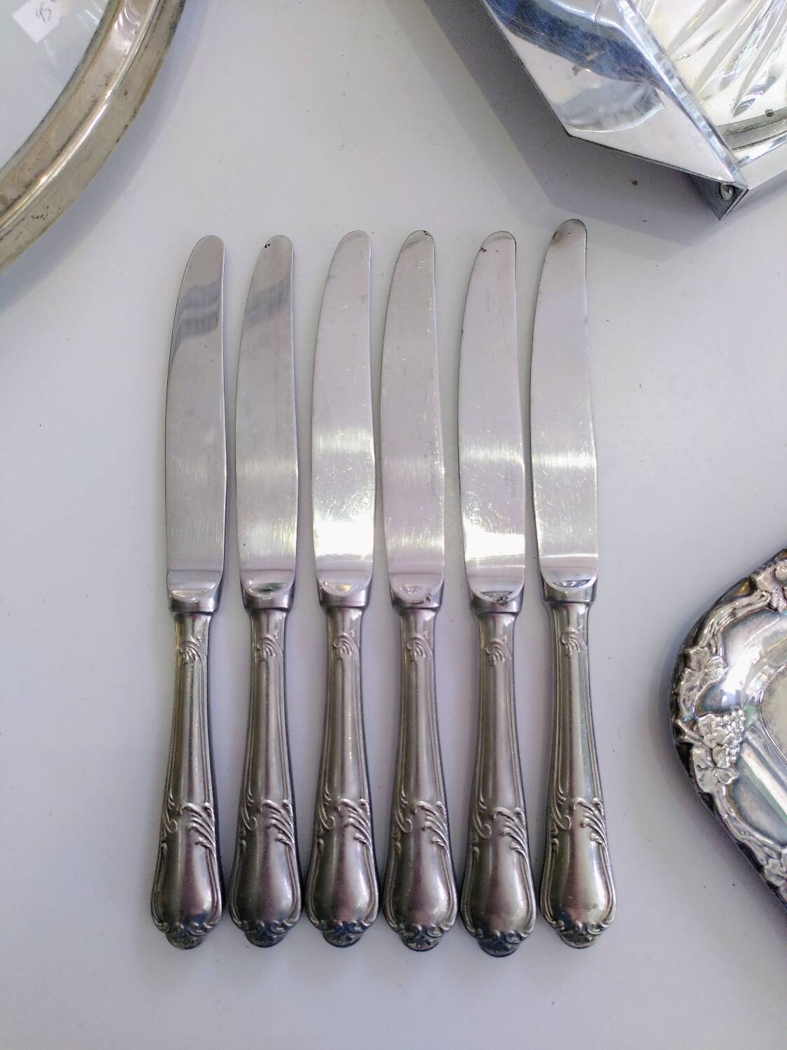 Lot de 6 couteaux métal argenté