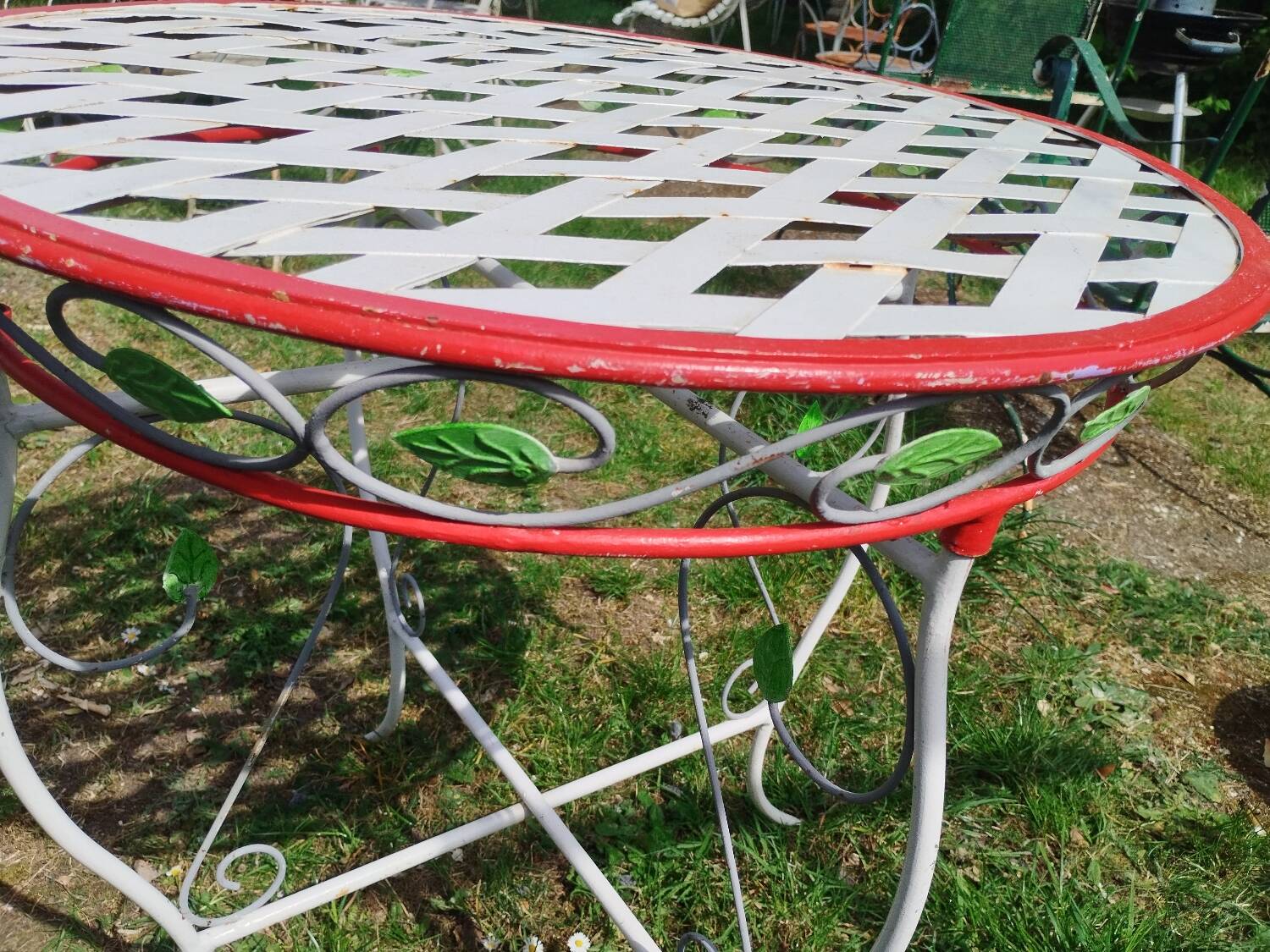Table de jardin en fer forgé vintage