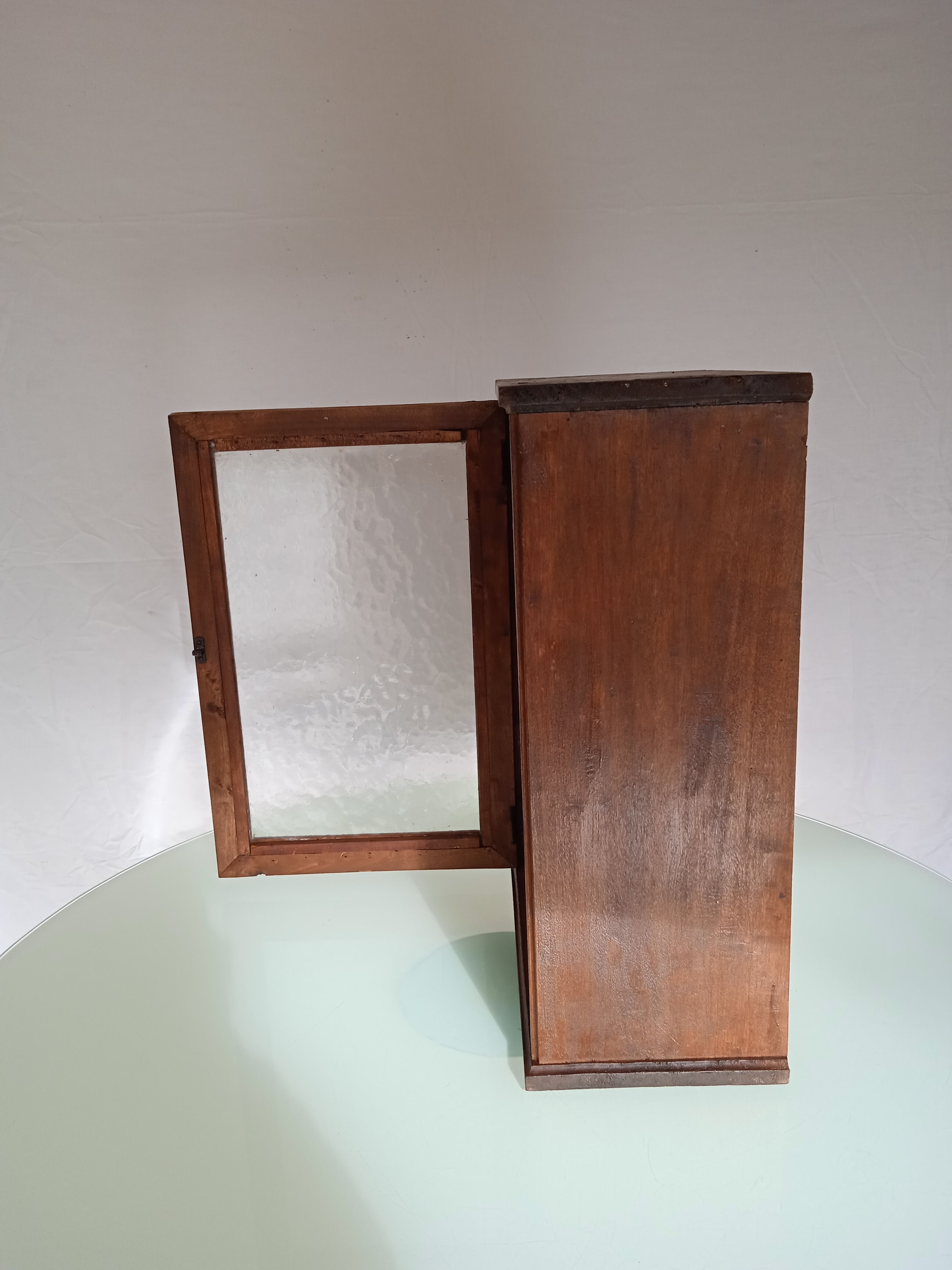 Glazed extra furniture