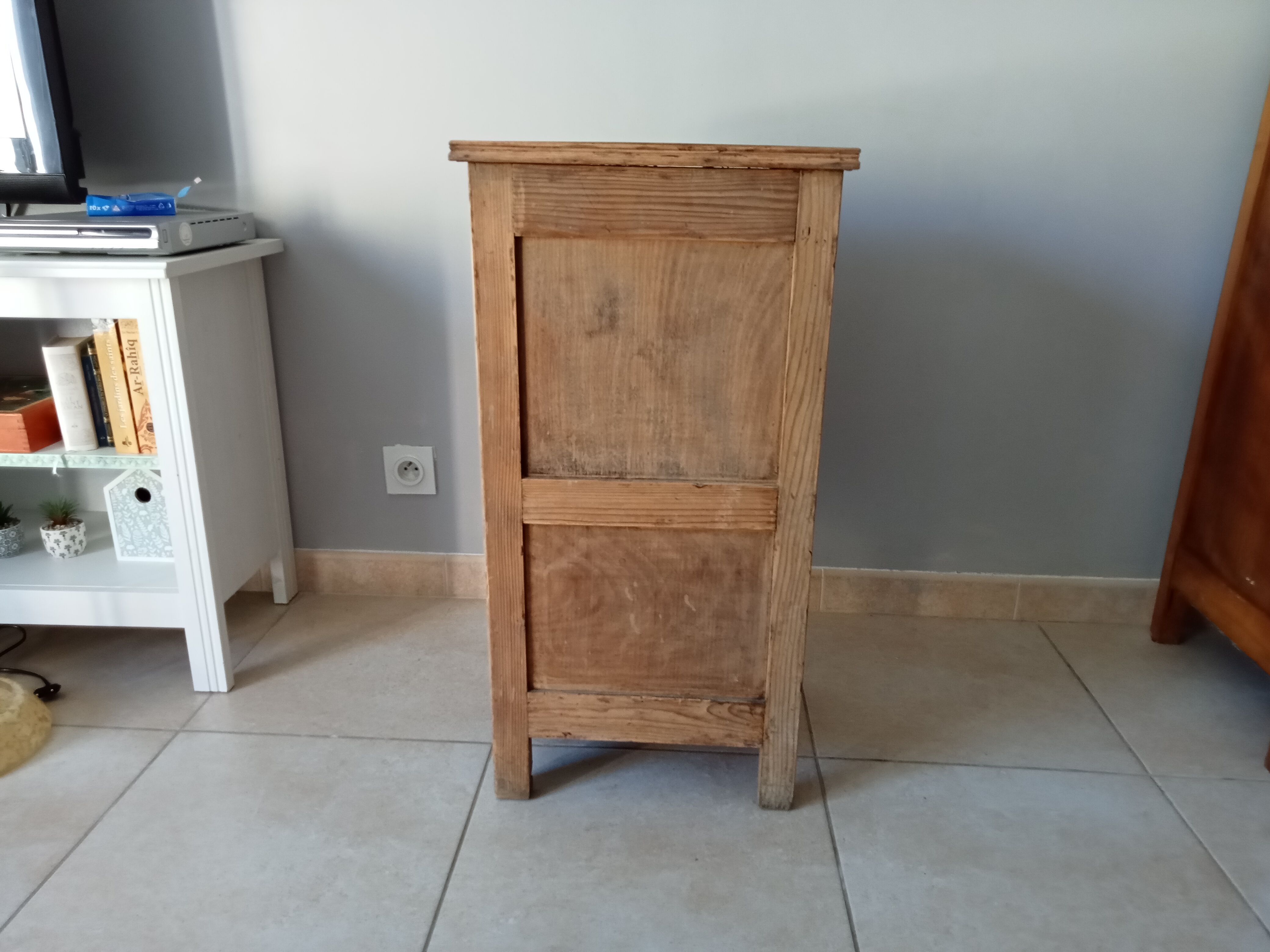 Art Deco side table 50s