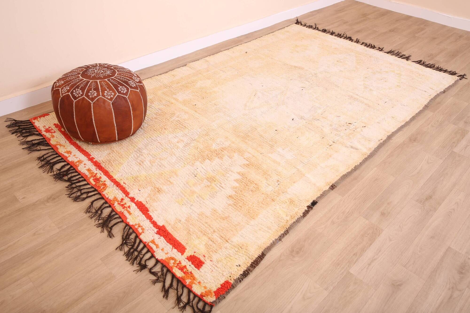 Pale Vintage Moroccan Rug 164 x 277 cm, Berber Handmade Wool Rug Yellow