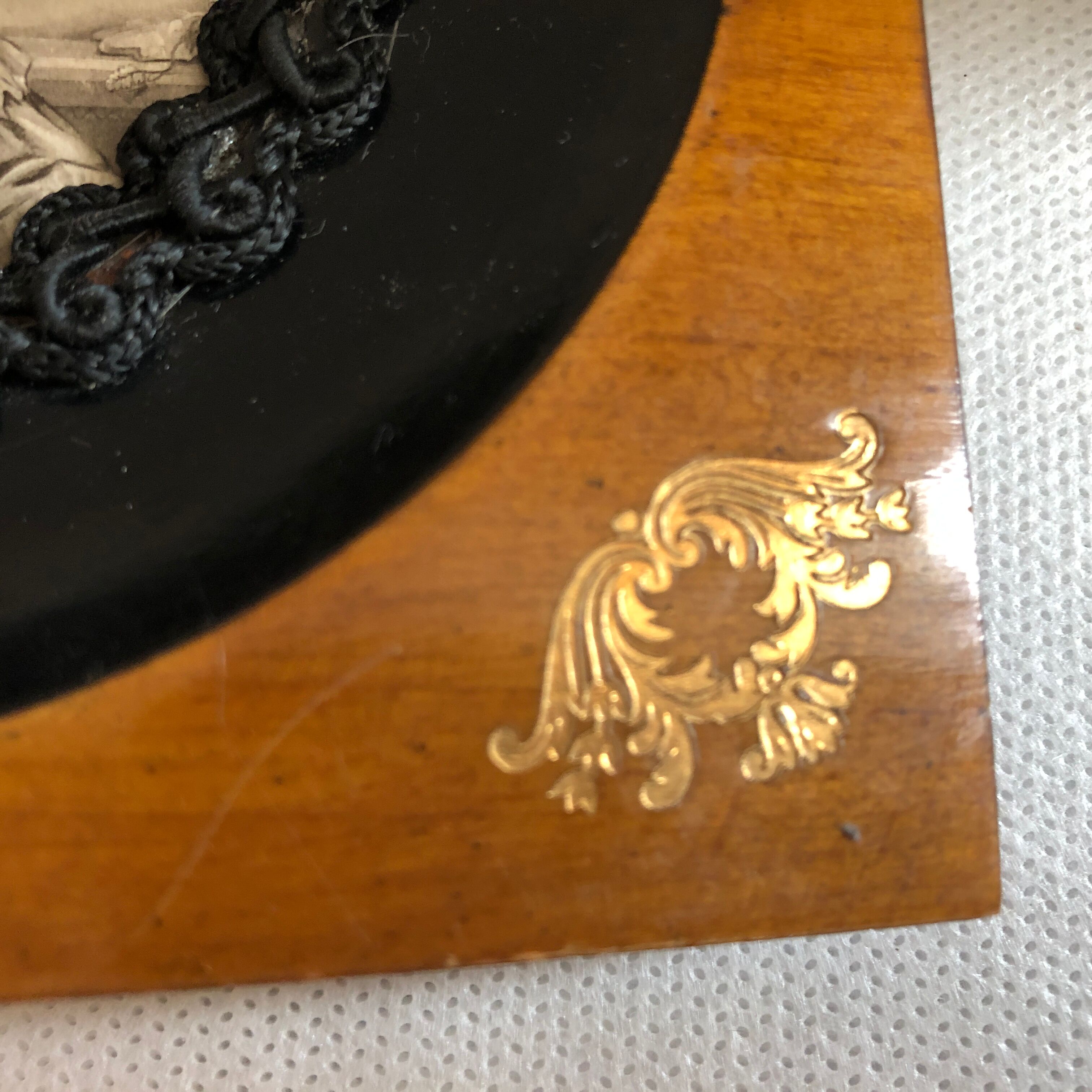 Wall frame portrait woman Empire style