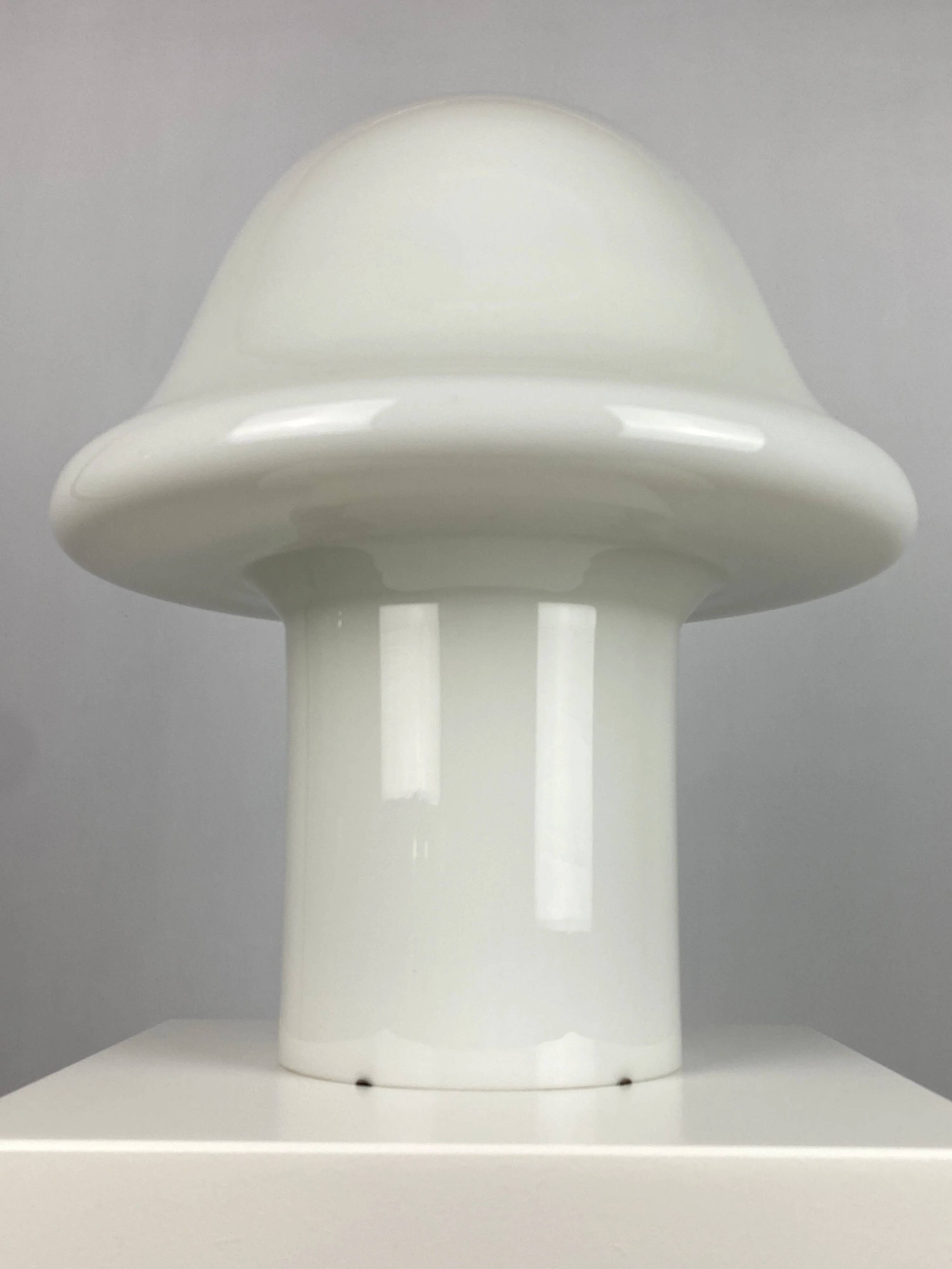 Large XL mushroom table lamp in white glass entirely white Peill and Putzler 1970