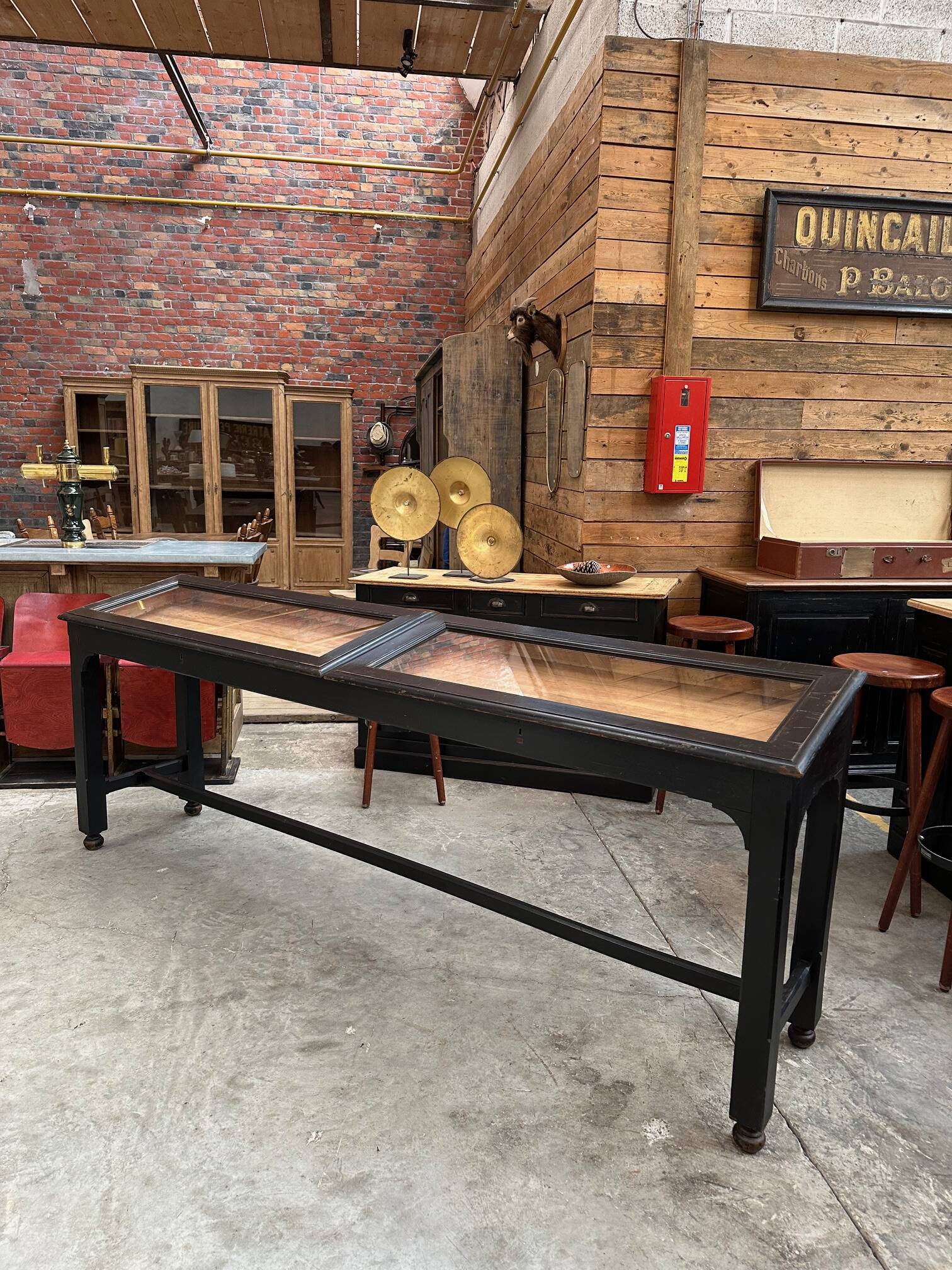 Late 19th century museum display cabinet console