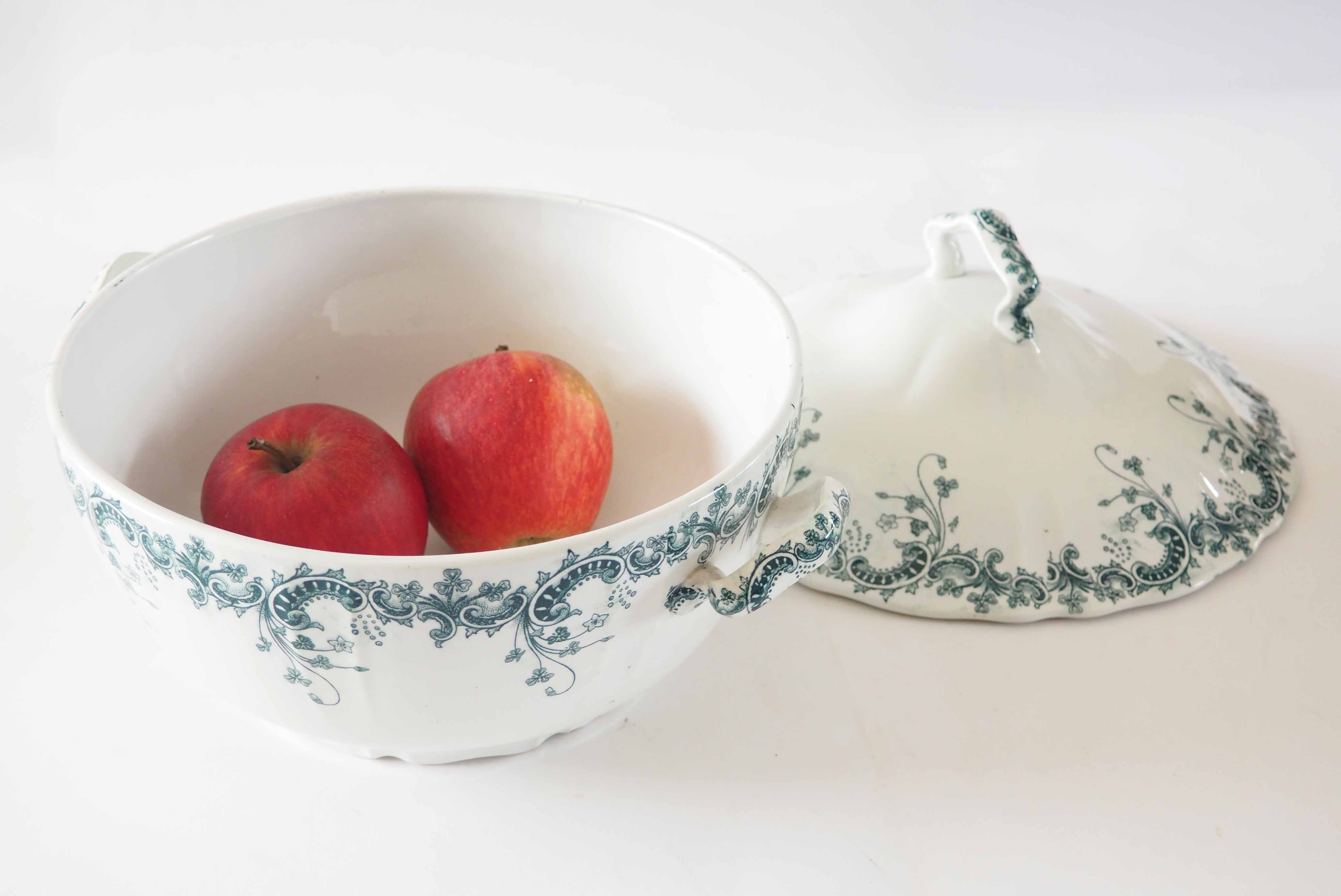 Tureen - vegetable terre de fer