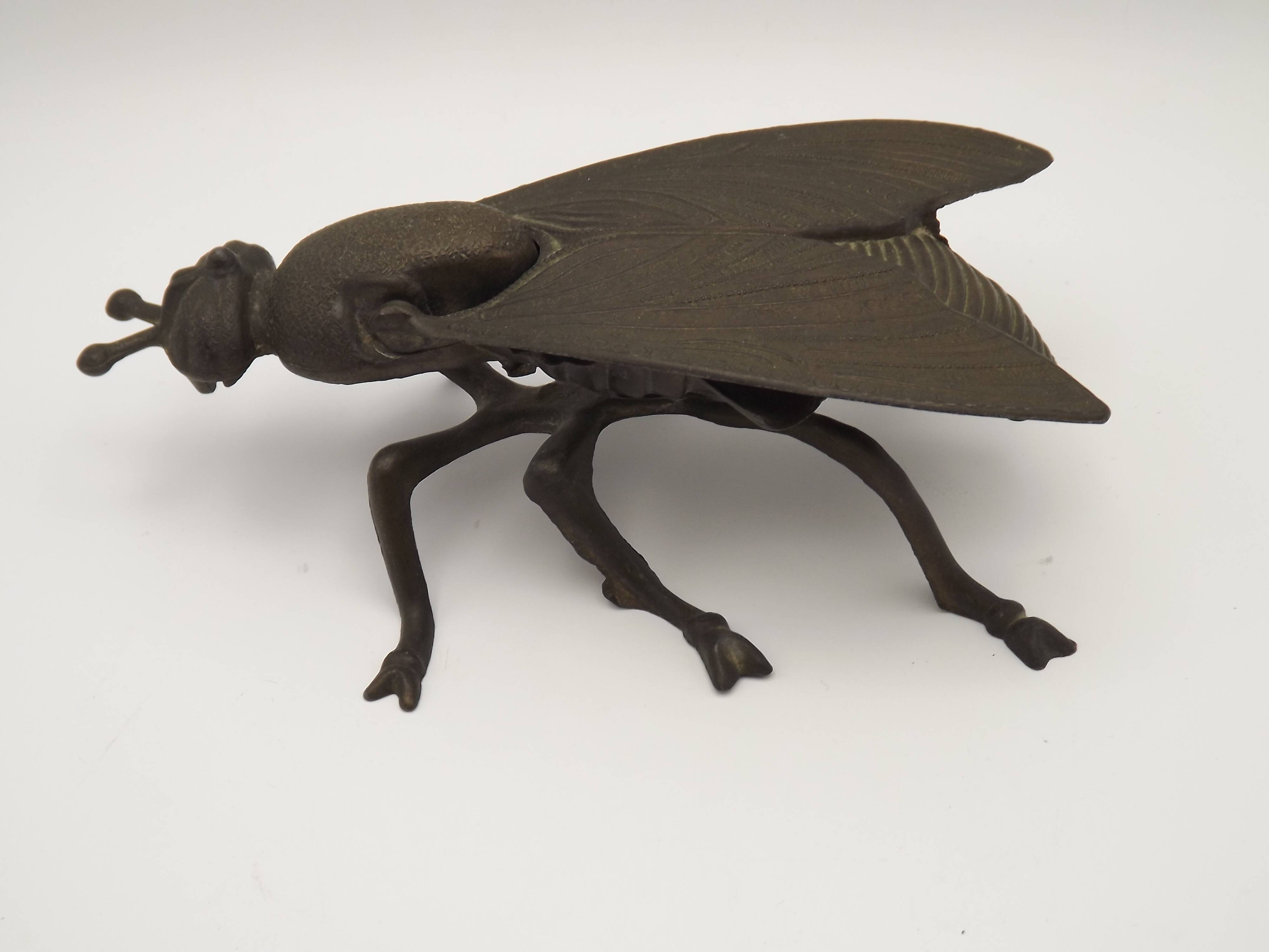 Brass Art Deco fly with movable wings Collection 4288