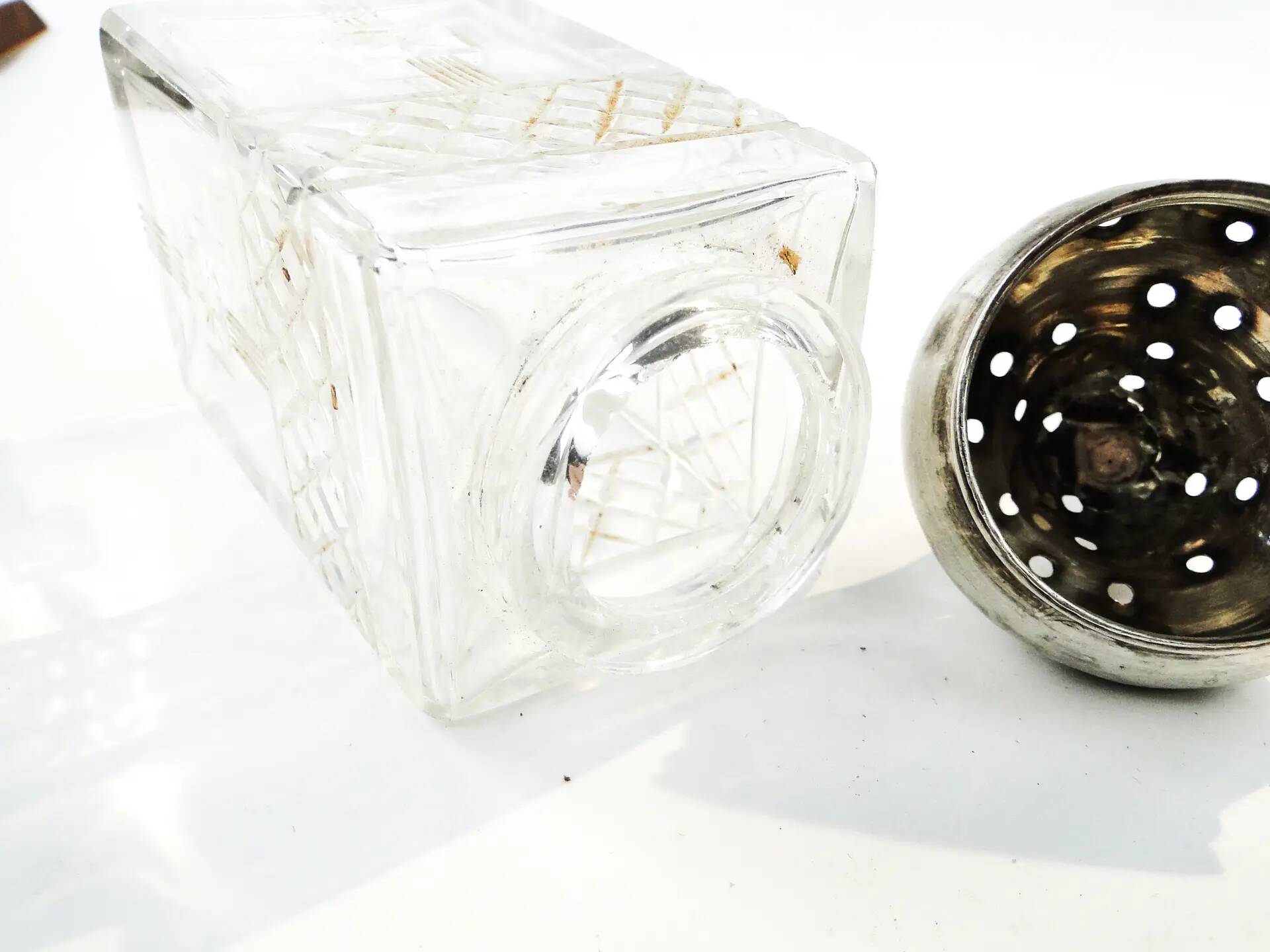 Art Deco sugar bowl, crystal, silver, United Kingdom, early 20th century
