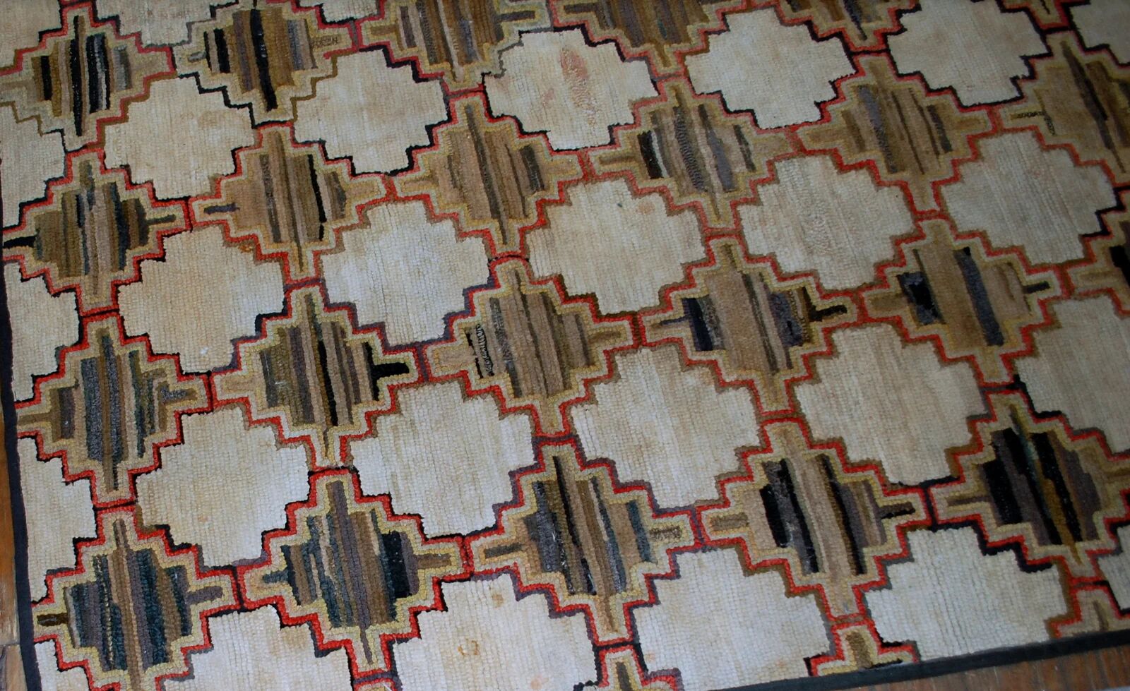 Handmade antique American hooked rug 180cm x 241cm 1880s