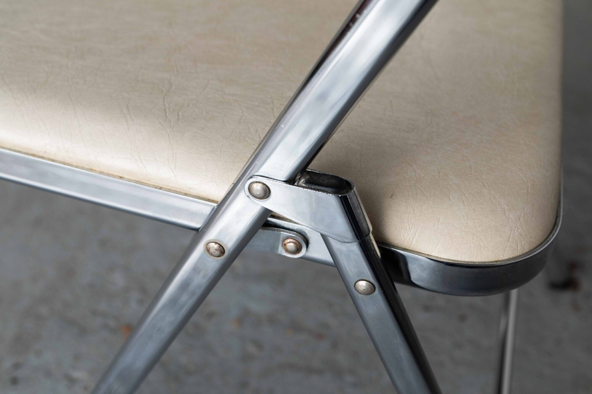 Set of 4 'Plia' dining chairs by Giancarlo Piretti