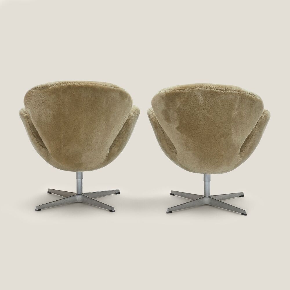 Swan chair pair – Arne Jacobsen