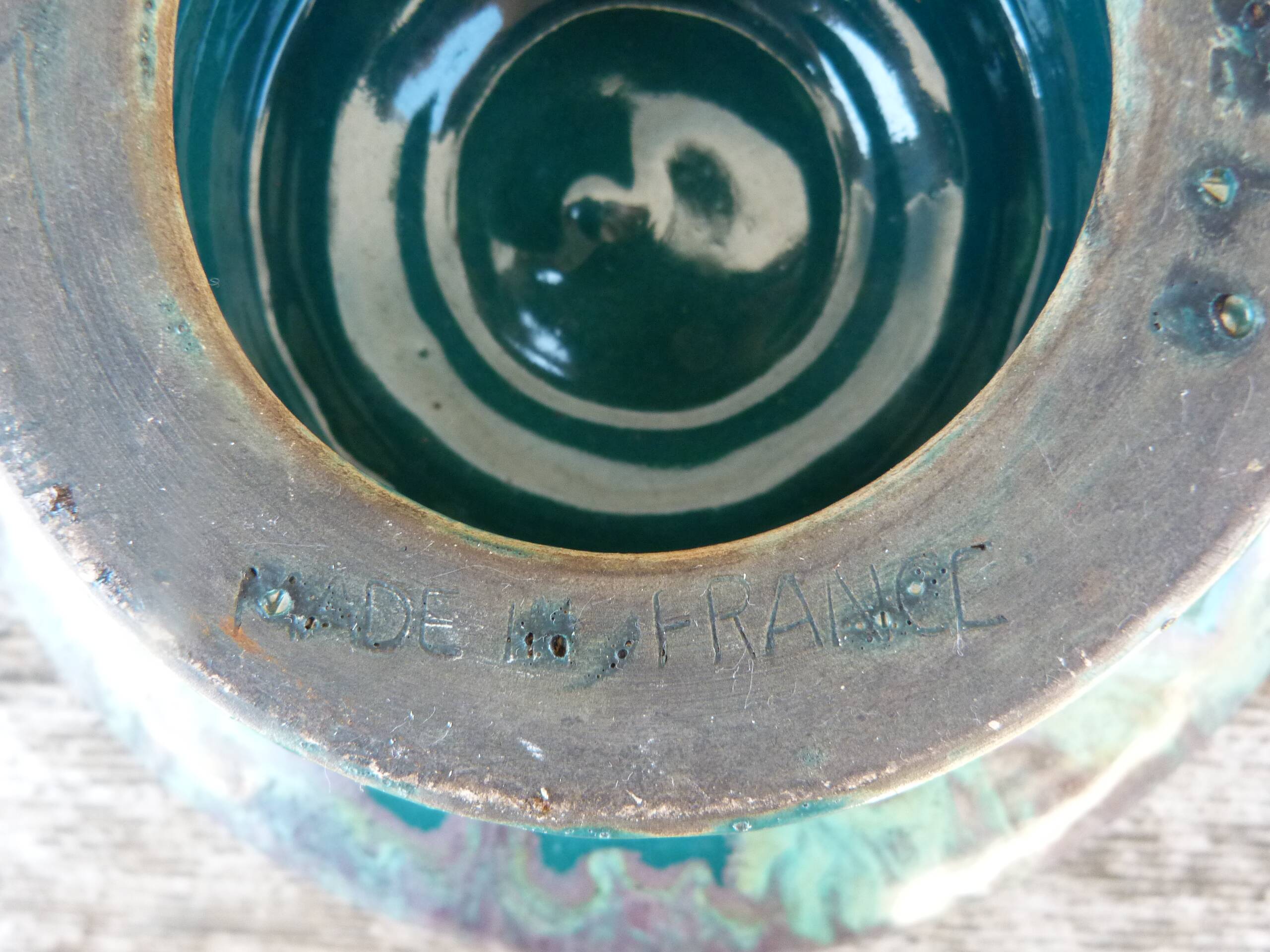 Vintage fruit bowl cab ceramic from bordeaux in green terracotta.