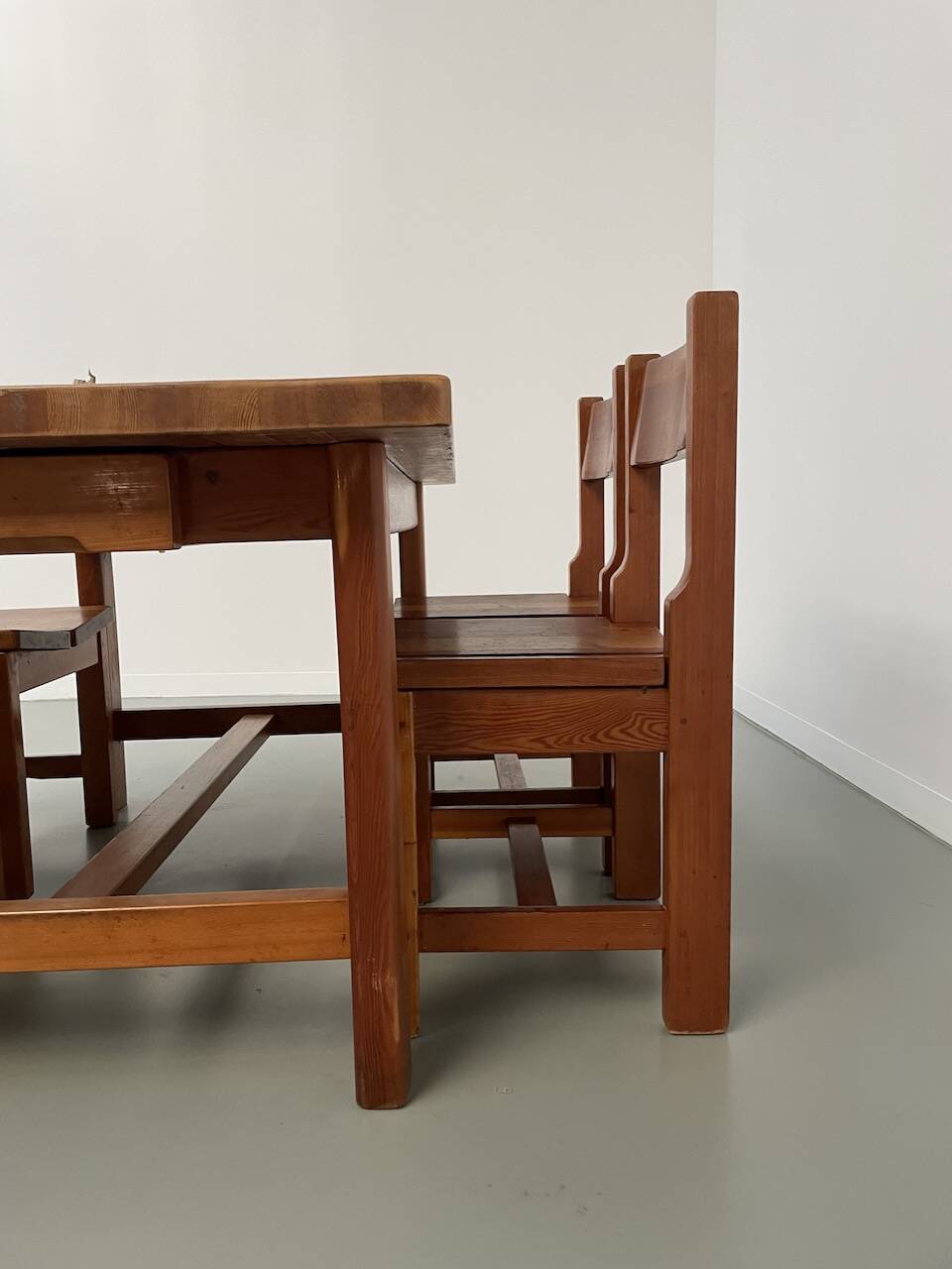 Set of table and 4 chairs, 60s mountain furniture