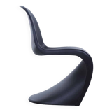 Verner Panton black chair – Vitra