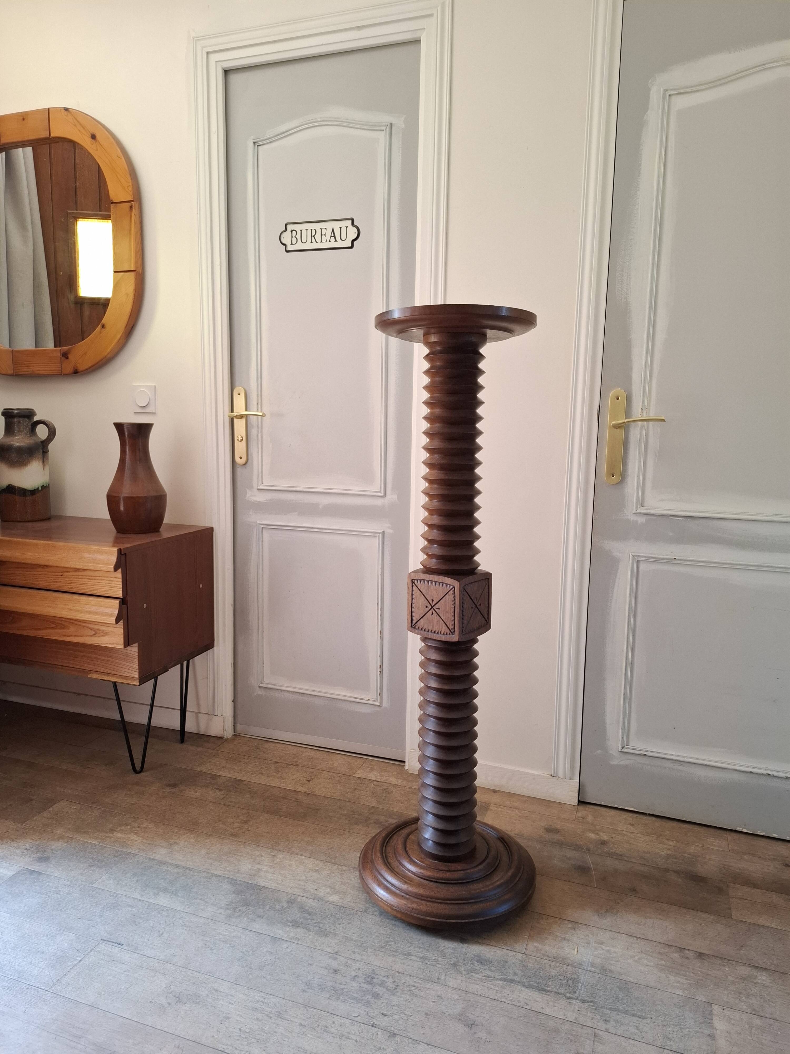 Large size press screw saddle