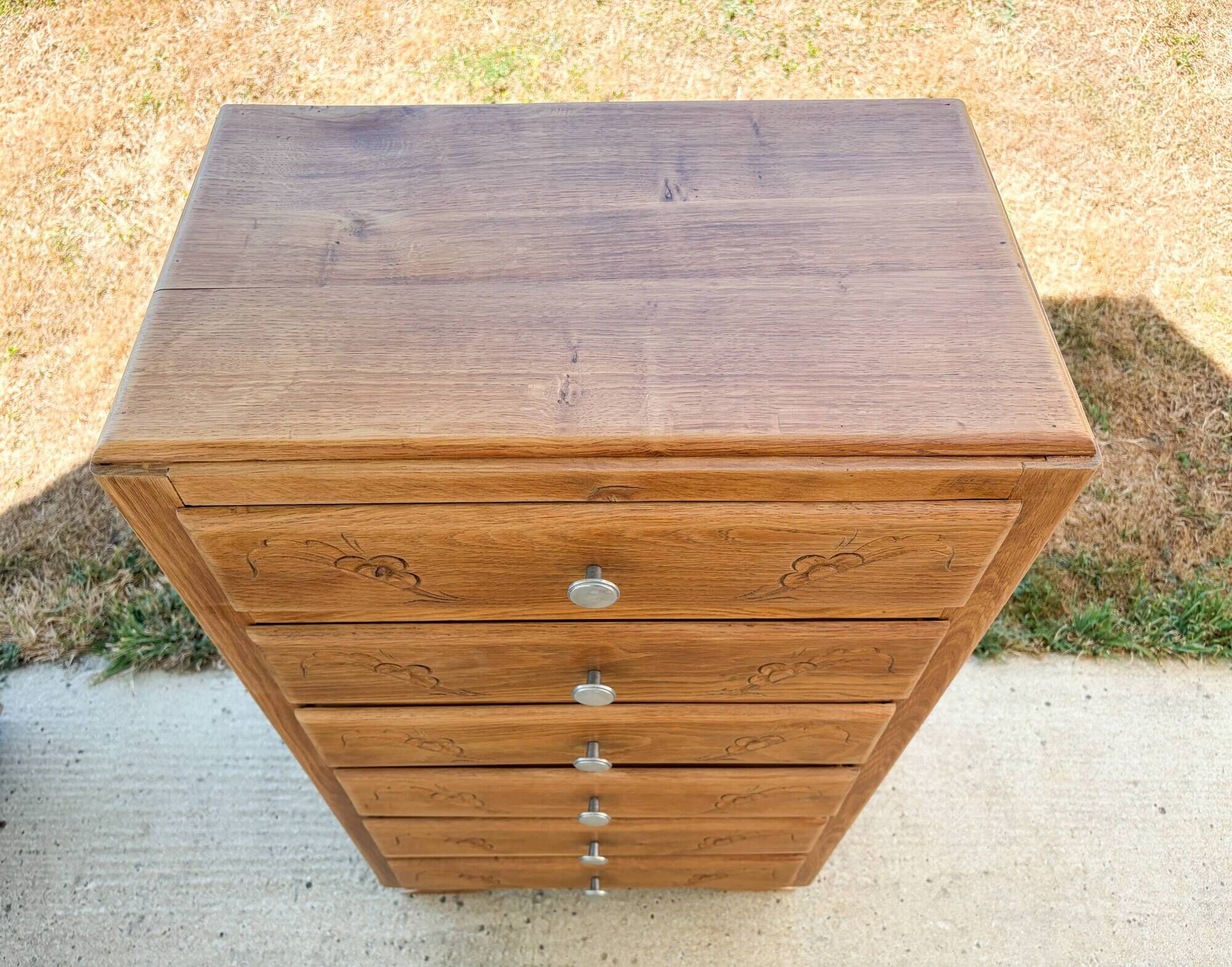 Art Deco chest of drawers with 6 oak drawers, claw feet, 1930s/40s.