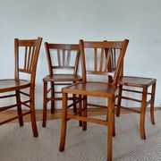 Set of 4 vintage bistro chairs in wood - brasserie style