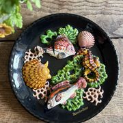 Vintage decorative plate in majolica