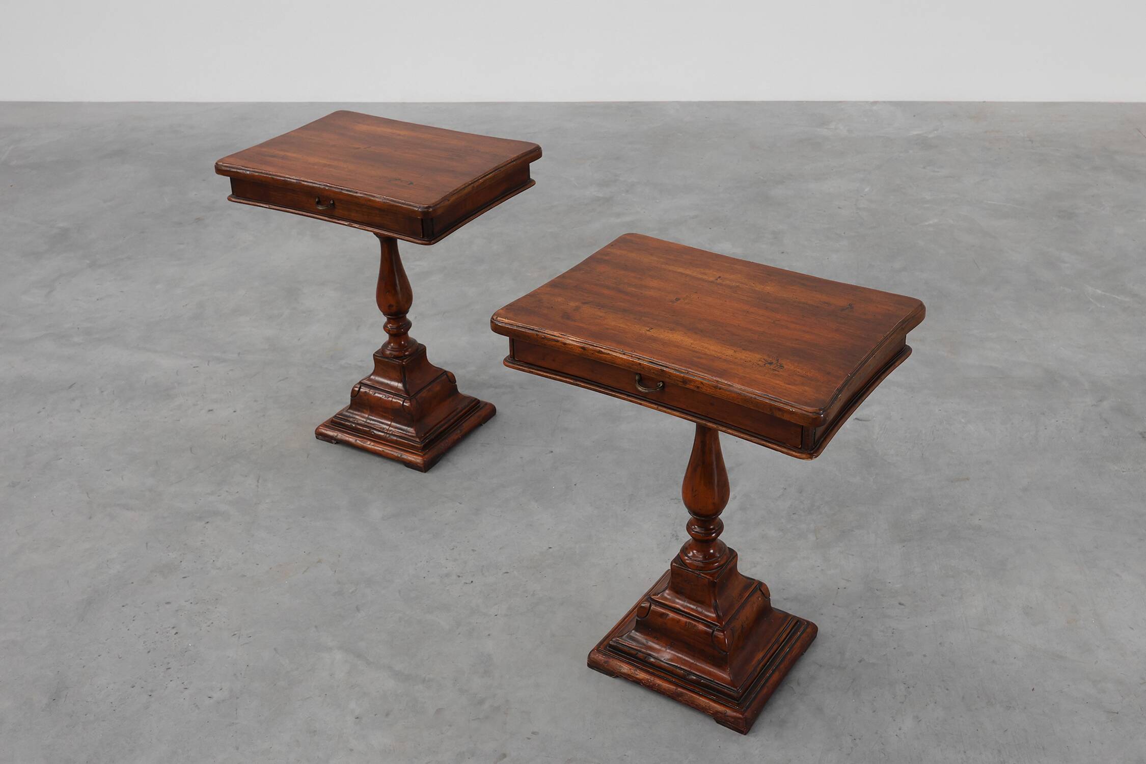 Pair of 20th century English nightstands in George IV style