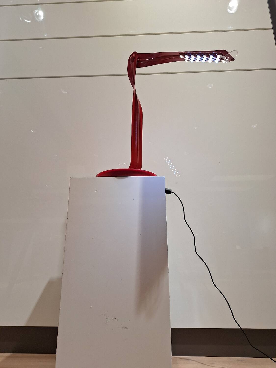 Designer desk lamp by Herman Miller 2007