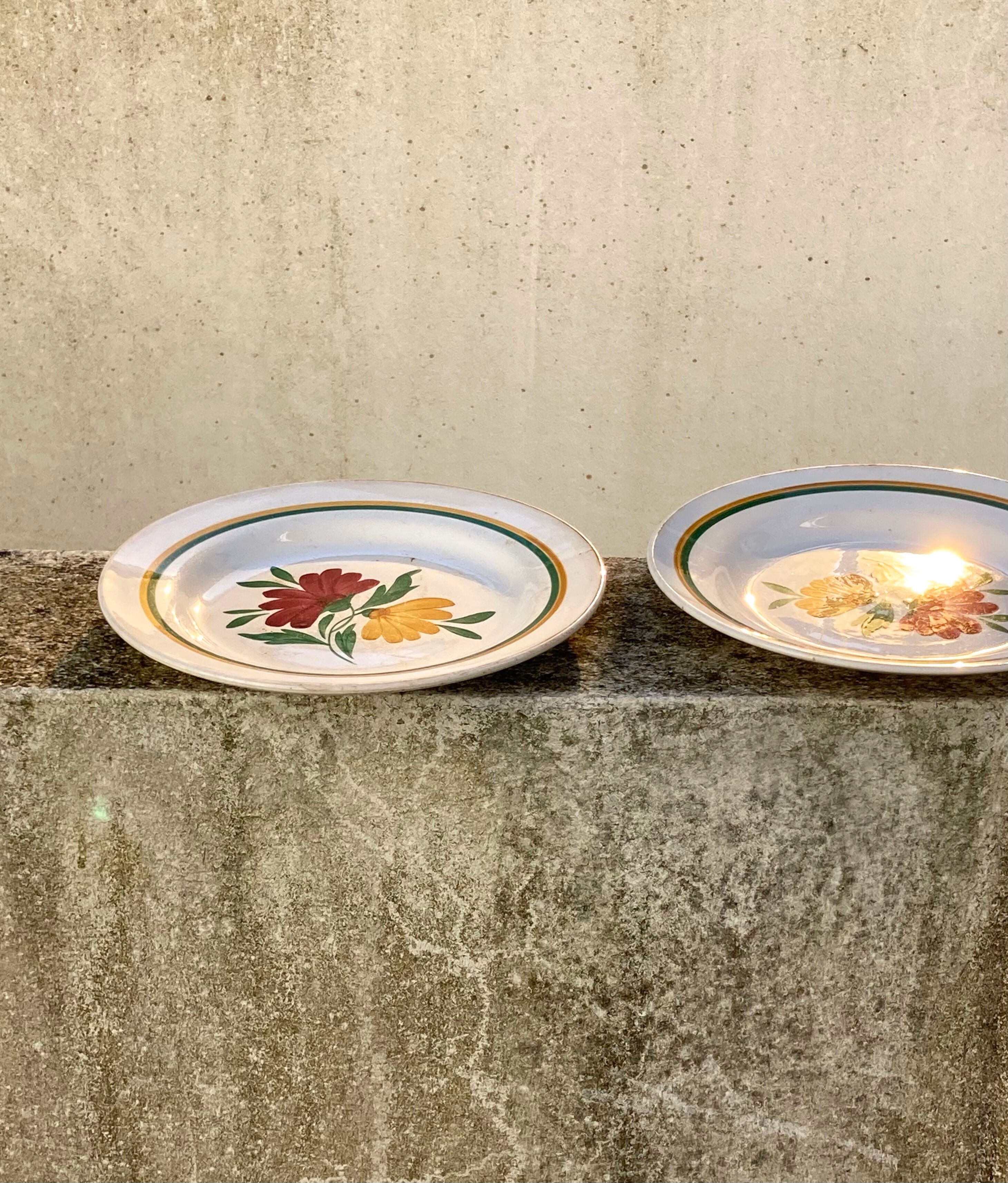 4 Digoin flower plates