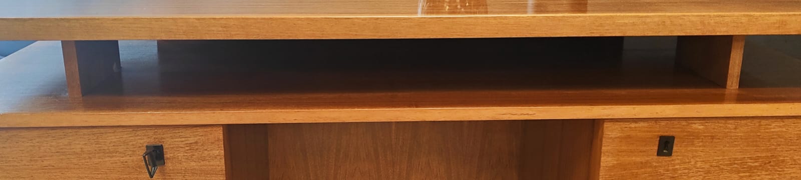 Mid Century bureau