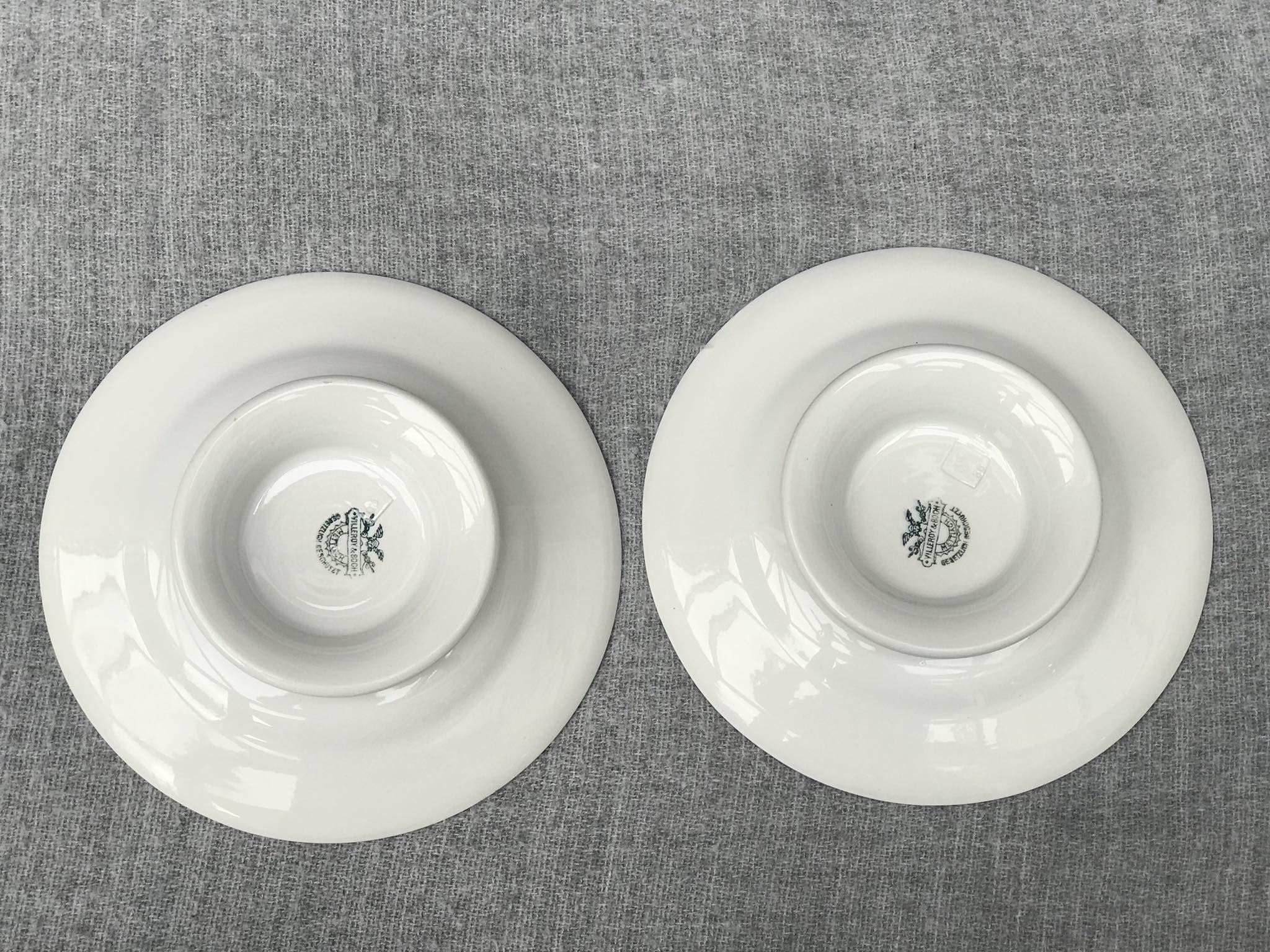 Plates on pedestal nineteenth century Villeroy and Boch
