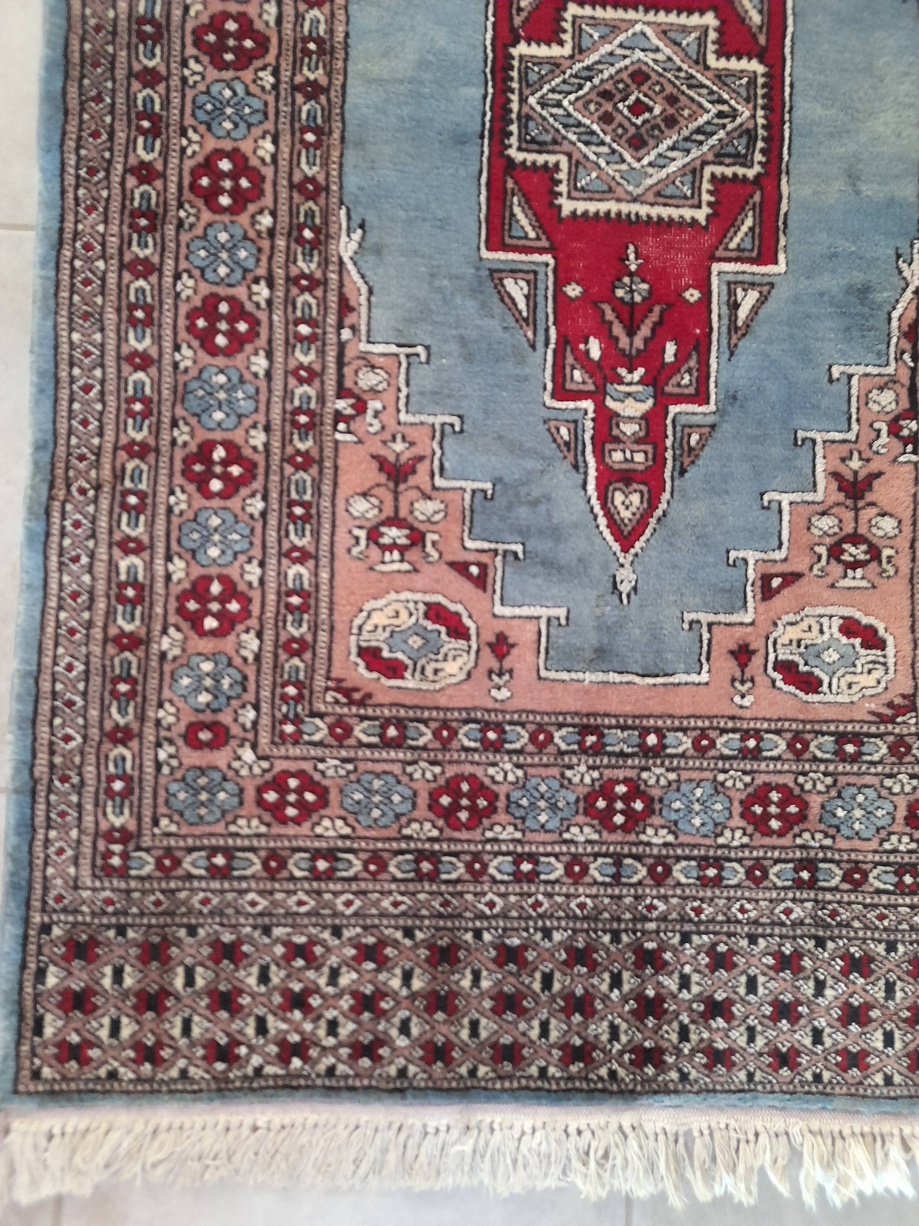 Oriental carpet 170 x 97cm