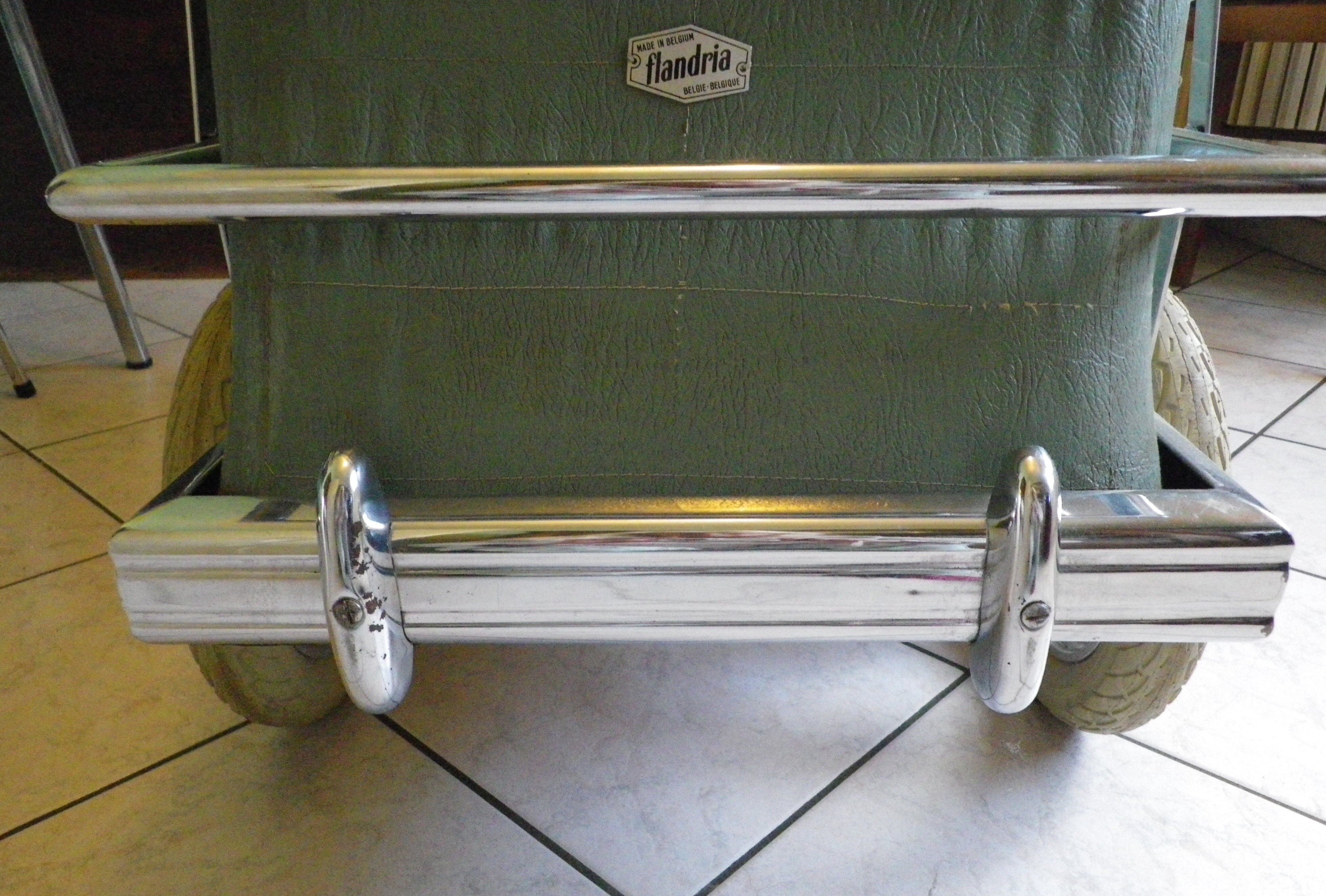 Landeau repliable d'origine de marque Flandria années 50