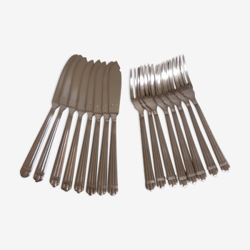 8 silver metal fish cutlery