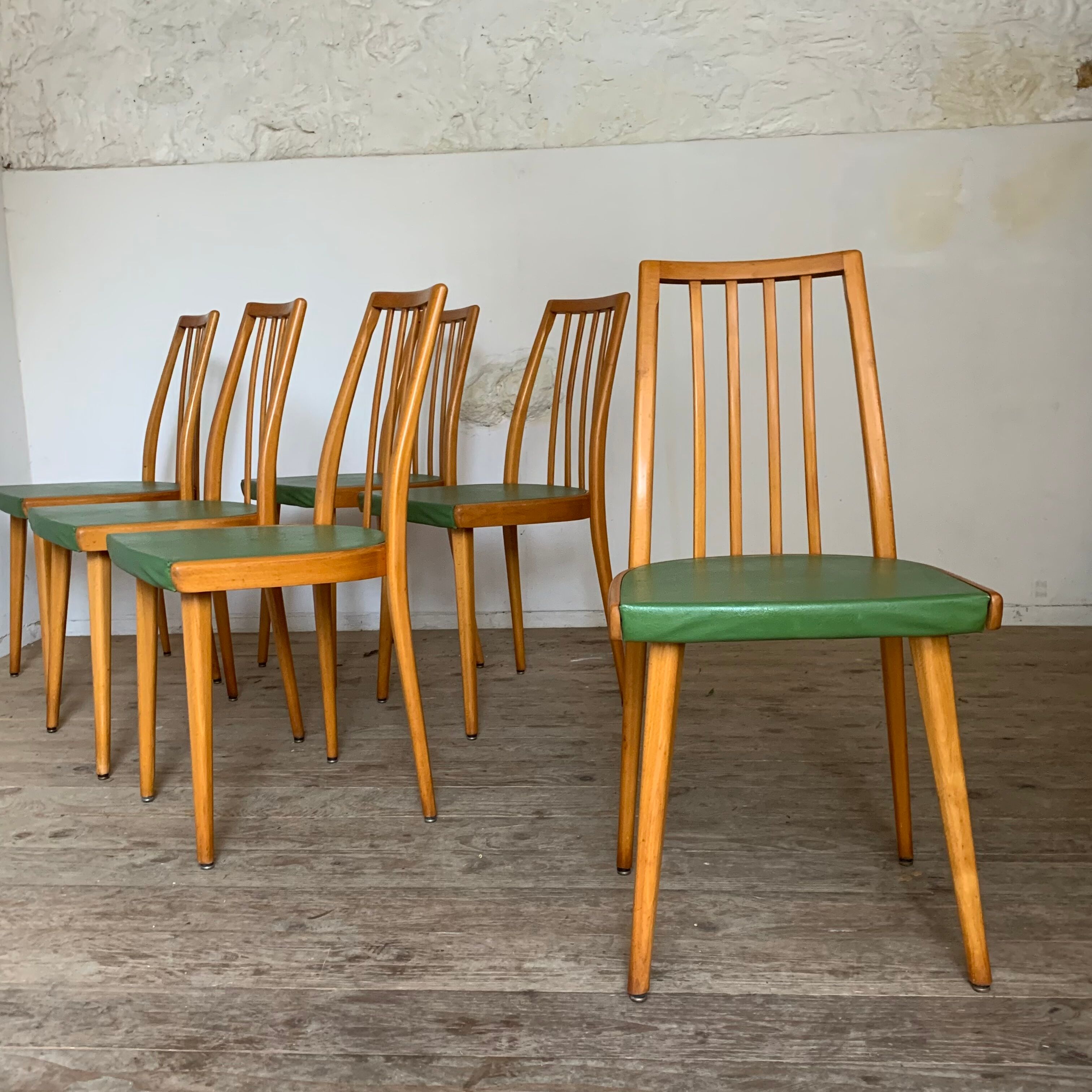 6 vintage green chairs