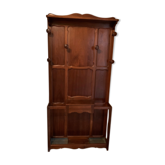 Cloakroom with walnut coat holder