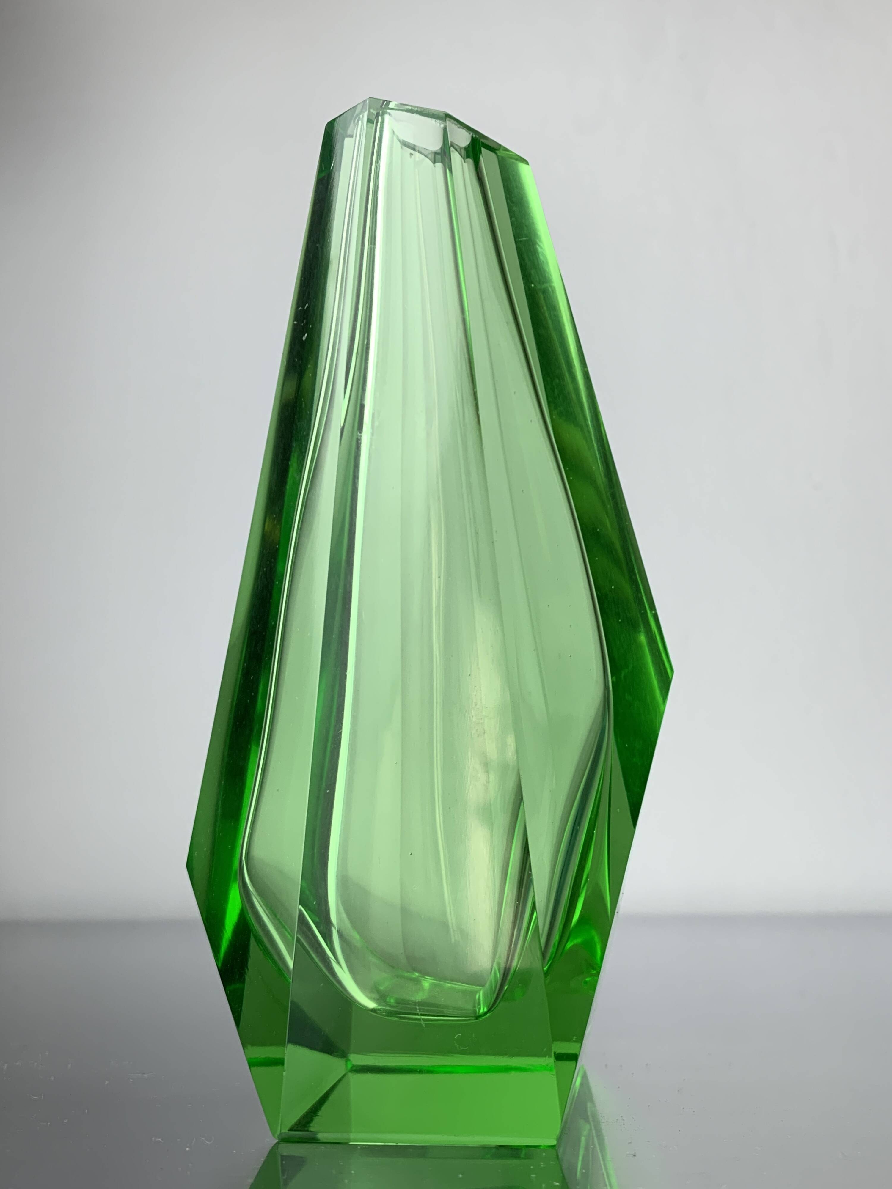 Green Faceted Vase by Seguso, Murano glass, Italy, 1970