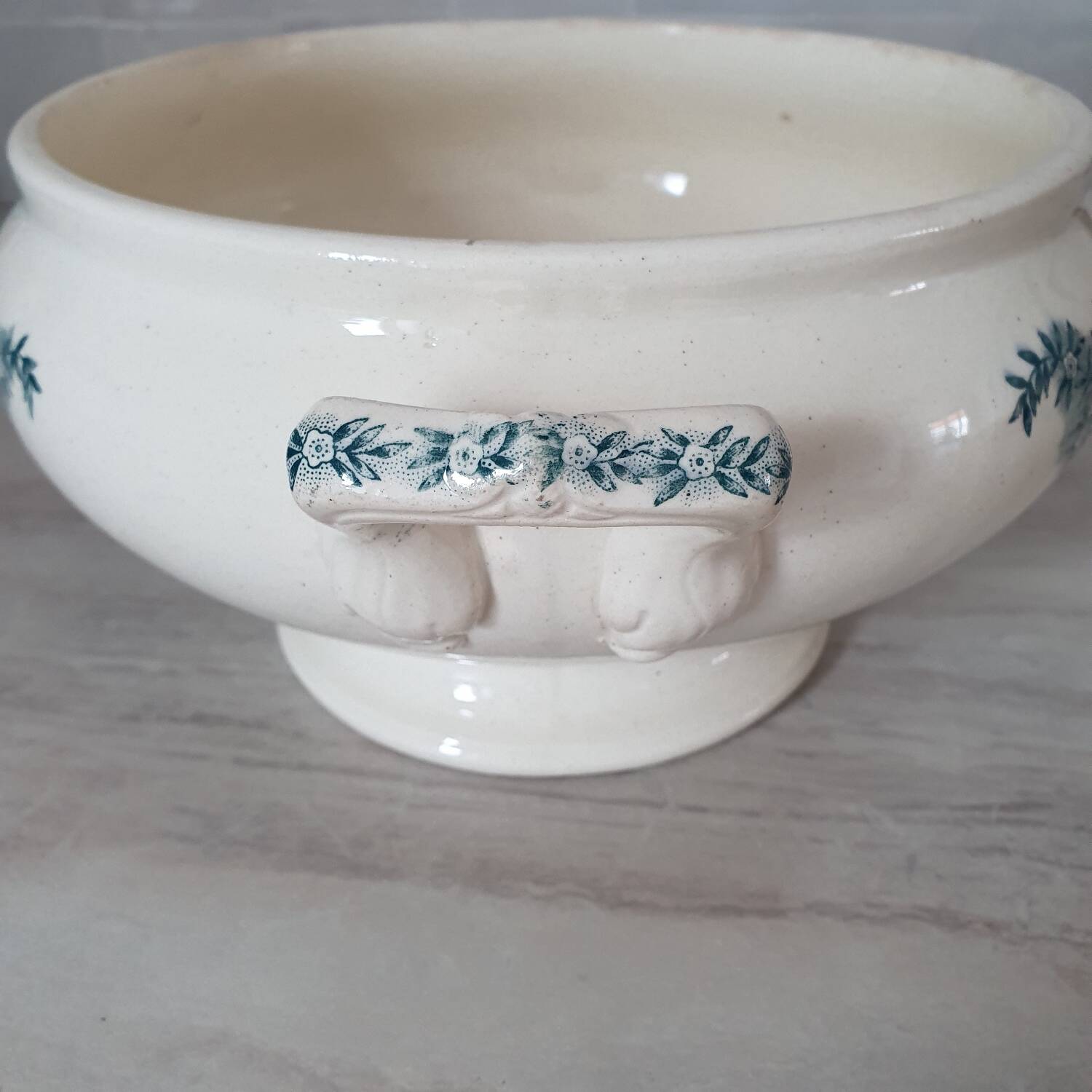 Longchamps Iron Earth Soup Tureen, Lutetia