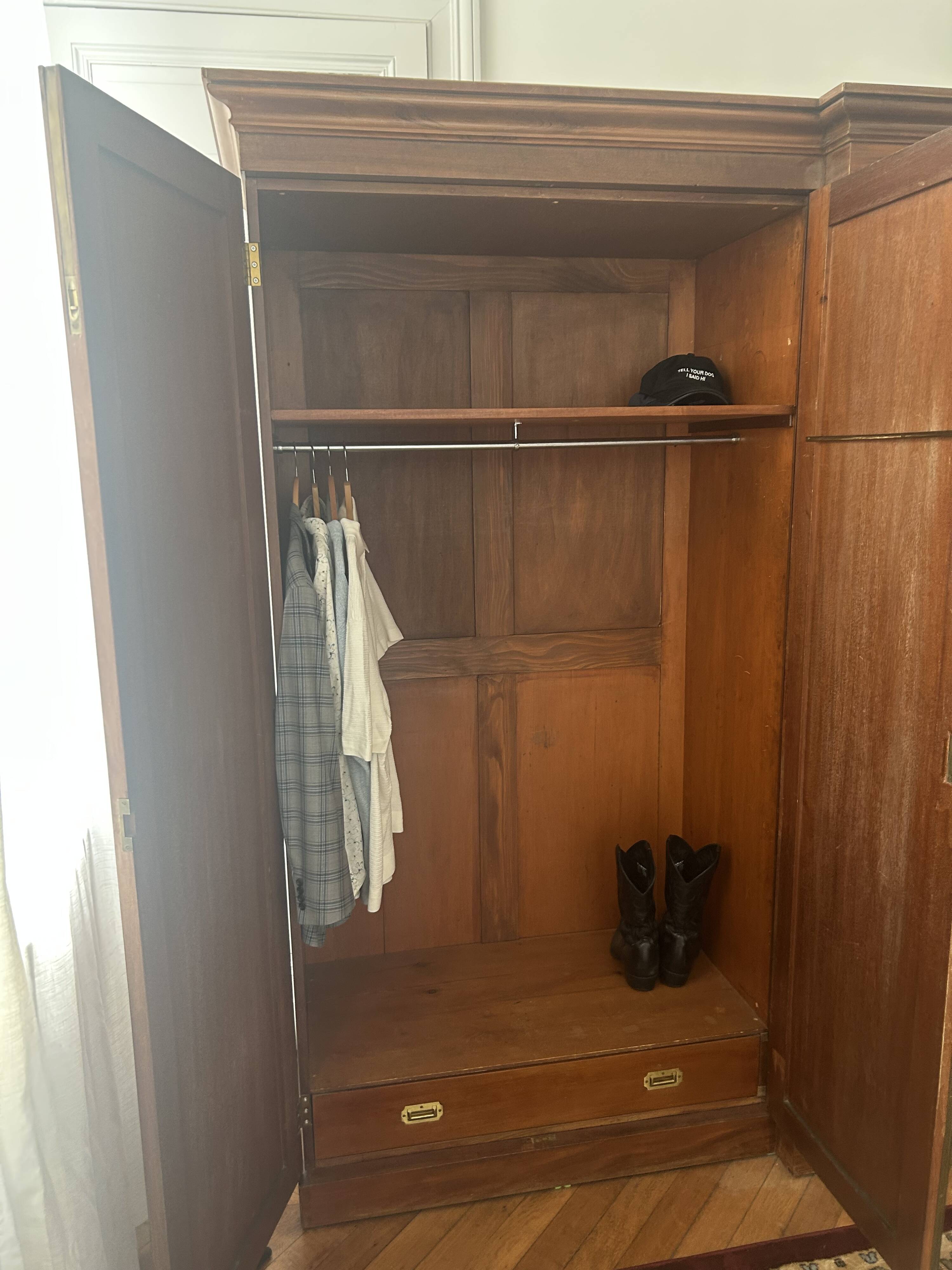 Large solid cherry wood wardrobe in Louis-Philippe style – dismountable