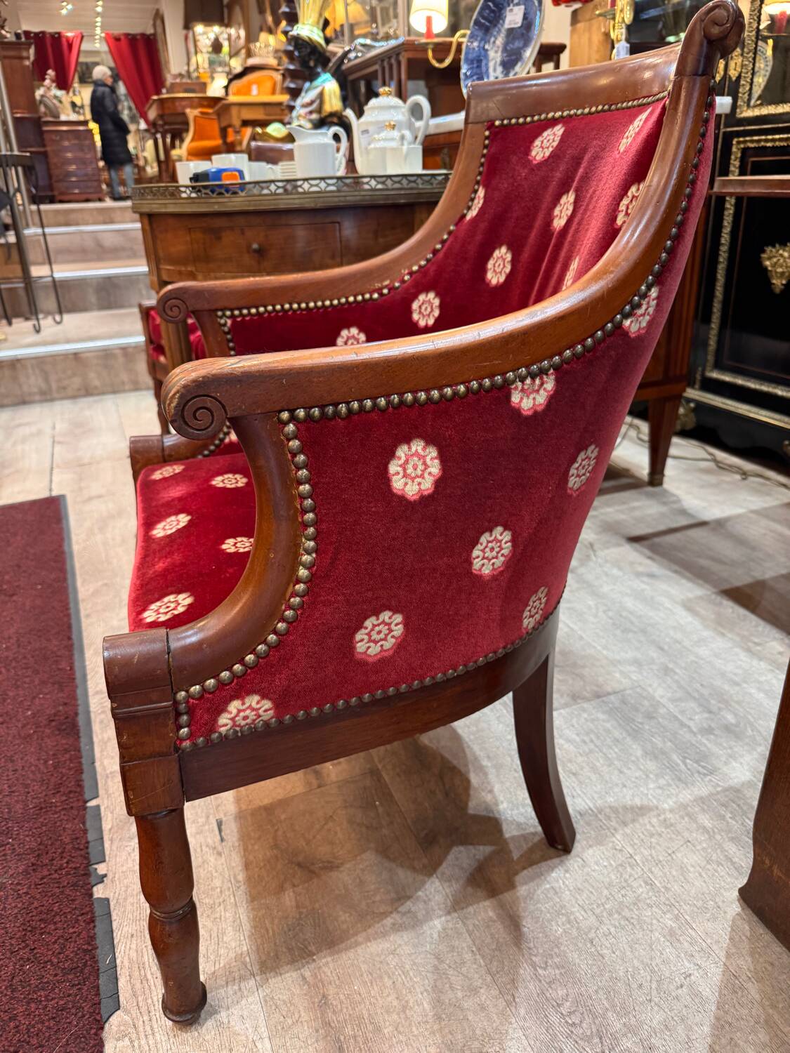 Pair of Gondola shepherdesses