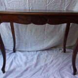 Louis XV cabaret desk with 2 straw chairs