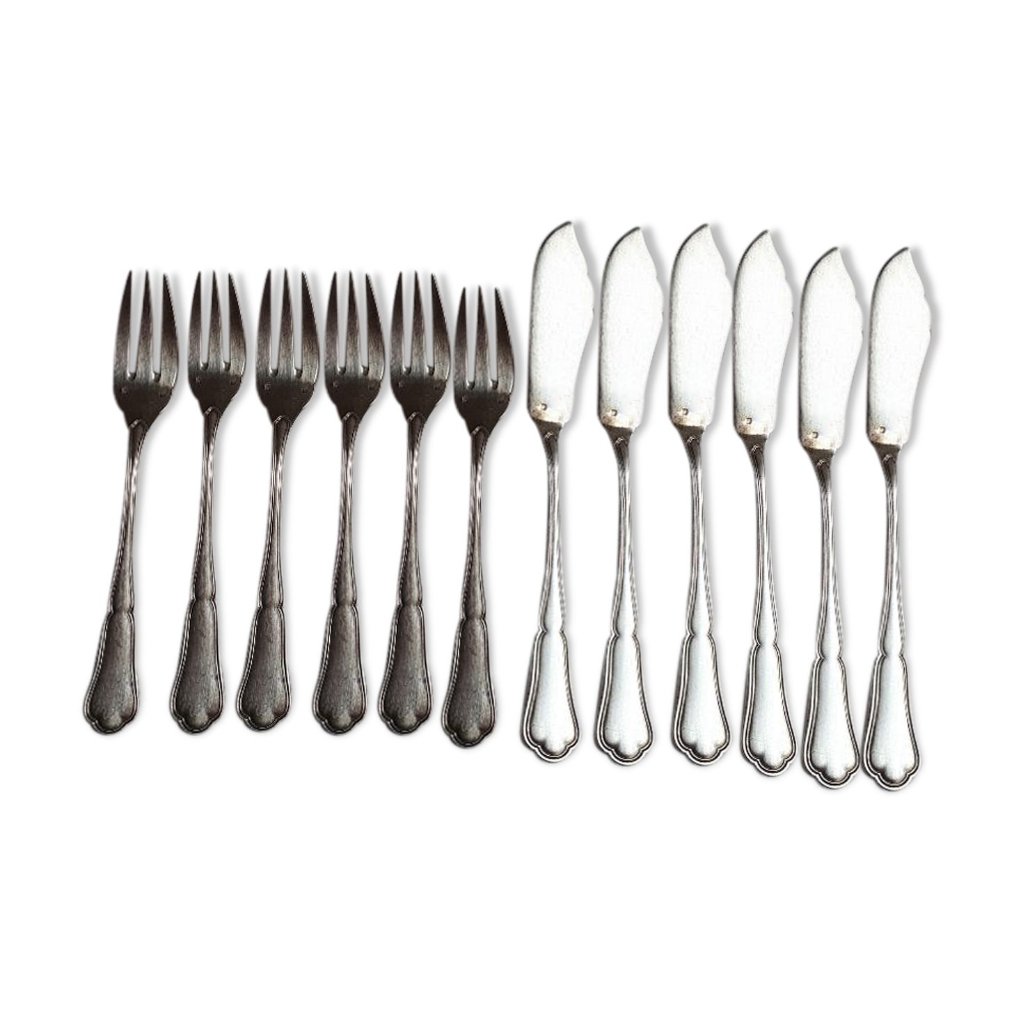 6 silver metal fish cutlery